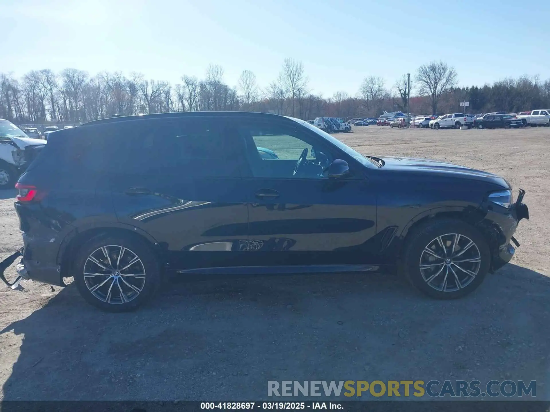 13 Фотография поврежденного автомобиля 5UXCR6C09M9F83785 BMW X5 2021