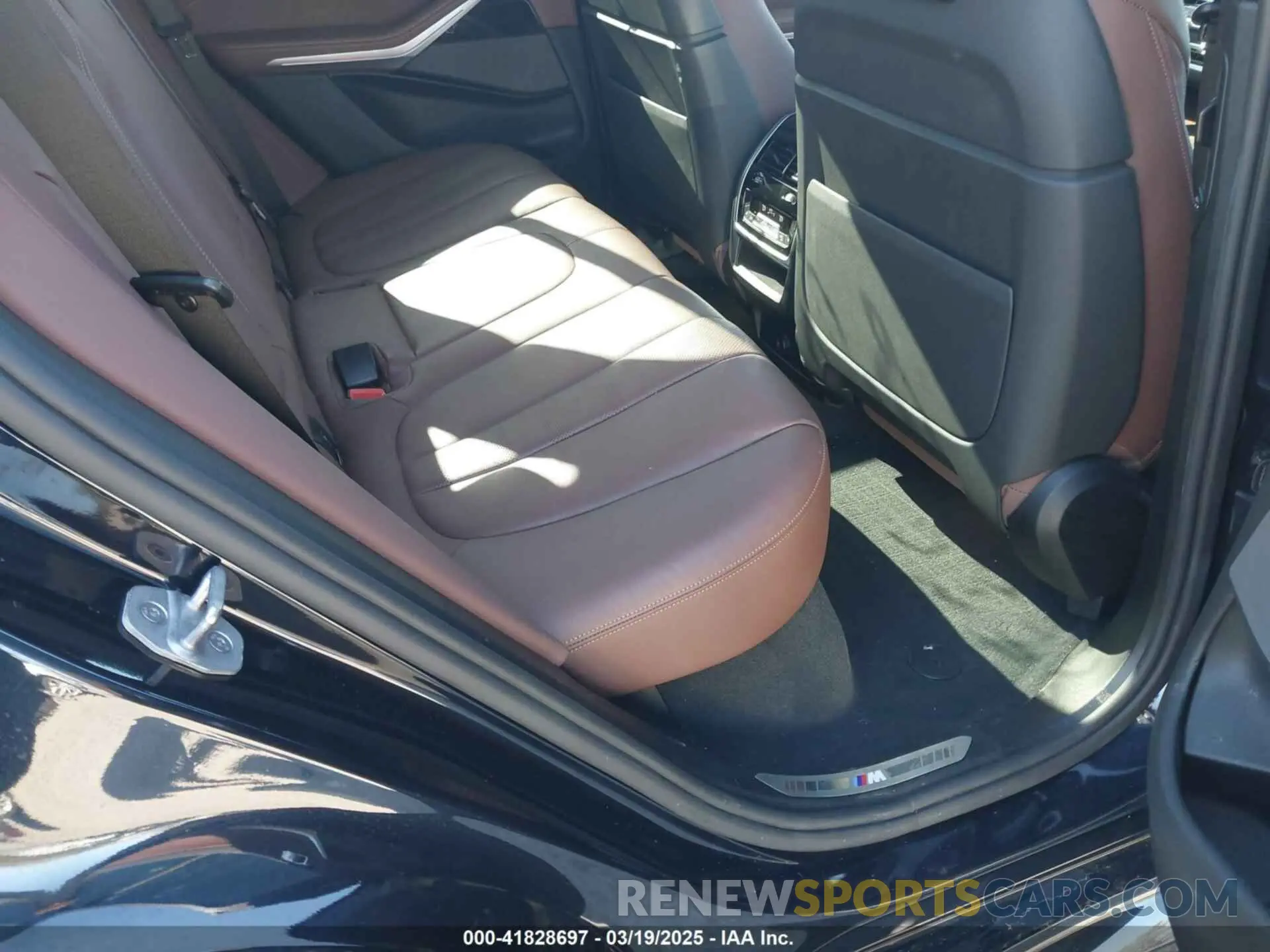 8 Фотография поврежденного автомобиля 5UXCR6C09M9F83785 BMW X5 2021