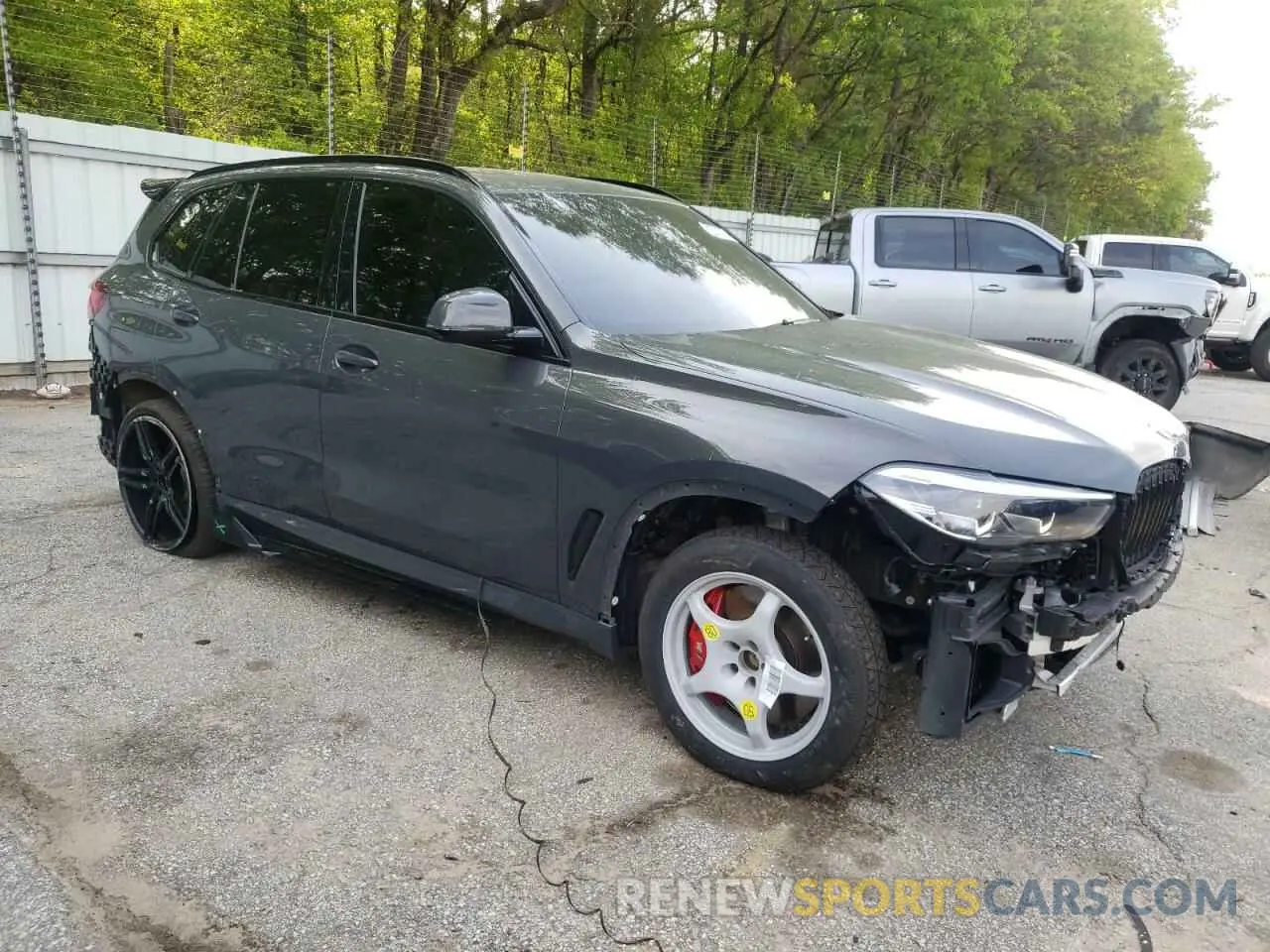4 Photograph of a damaged car 5UXJU4C05M9G68228 BMW X5 2021