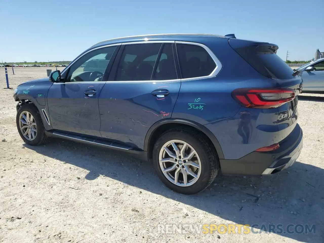 2 Фотография поврежденного автомобиля 5UXTA6C02M9F28733 BMW X5 2021