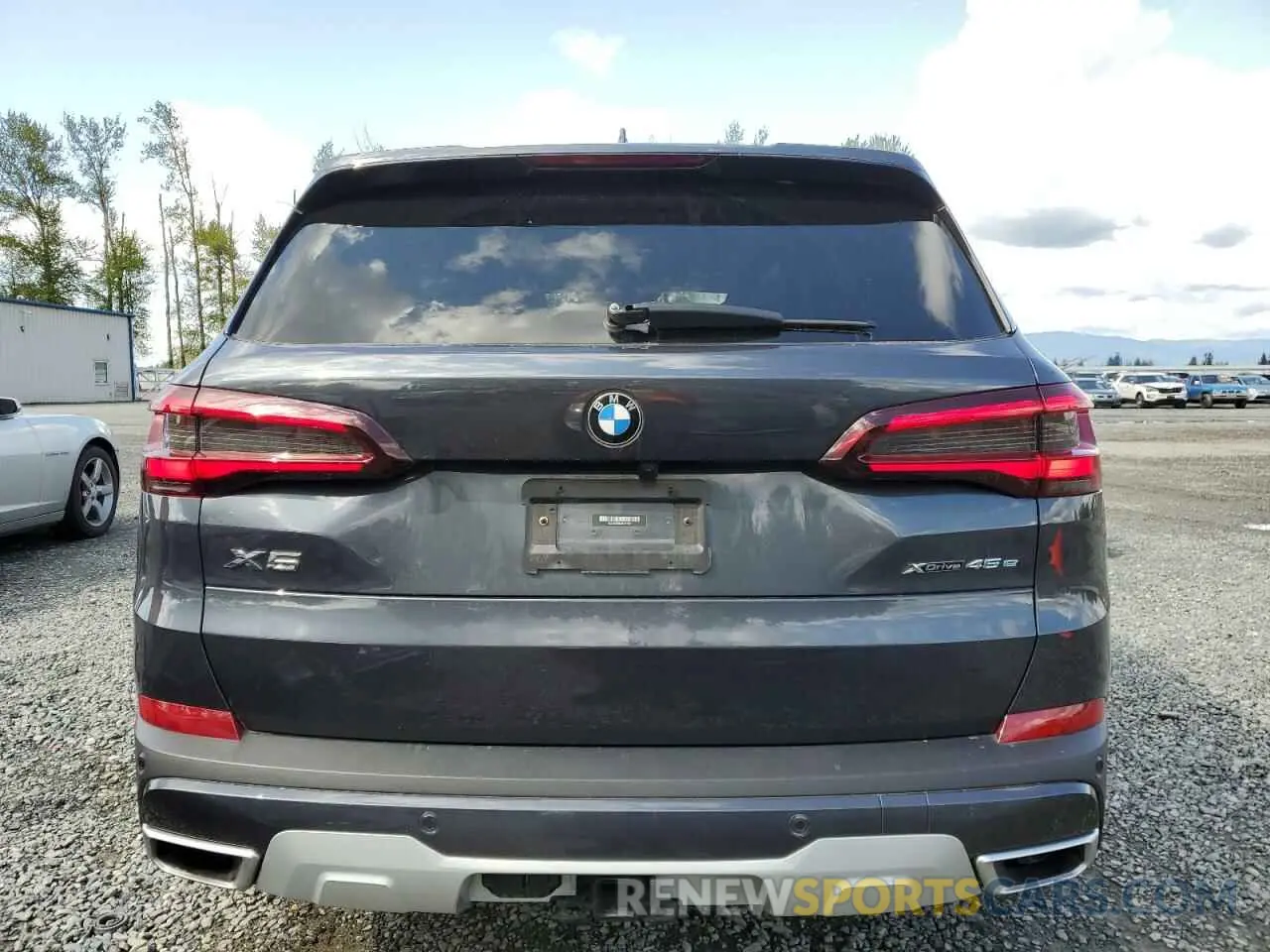 6 Photograph of a damaged car 5UXTA6C03M9H41531 BMW X5 2021