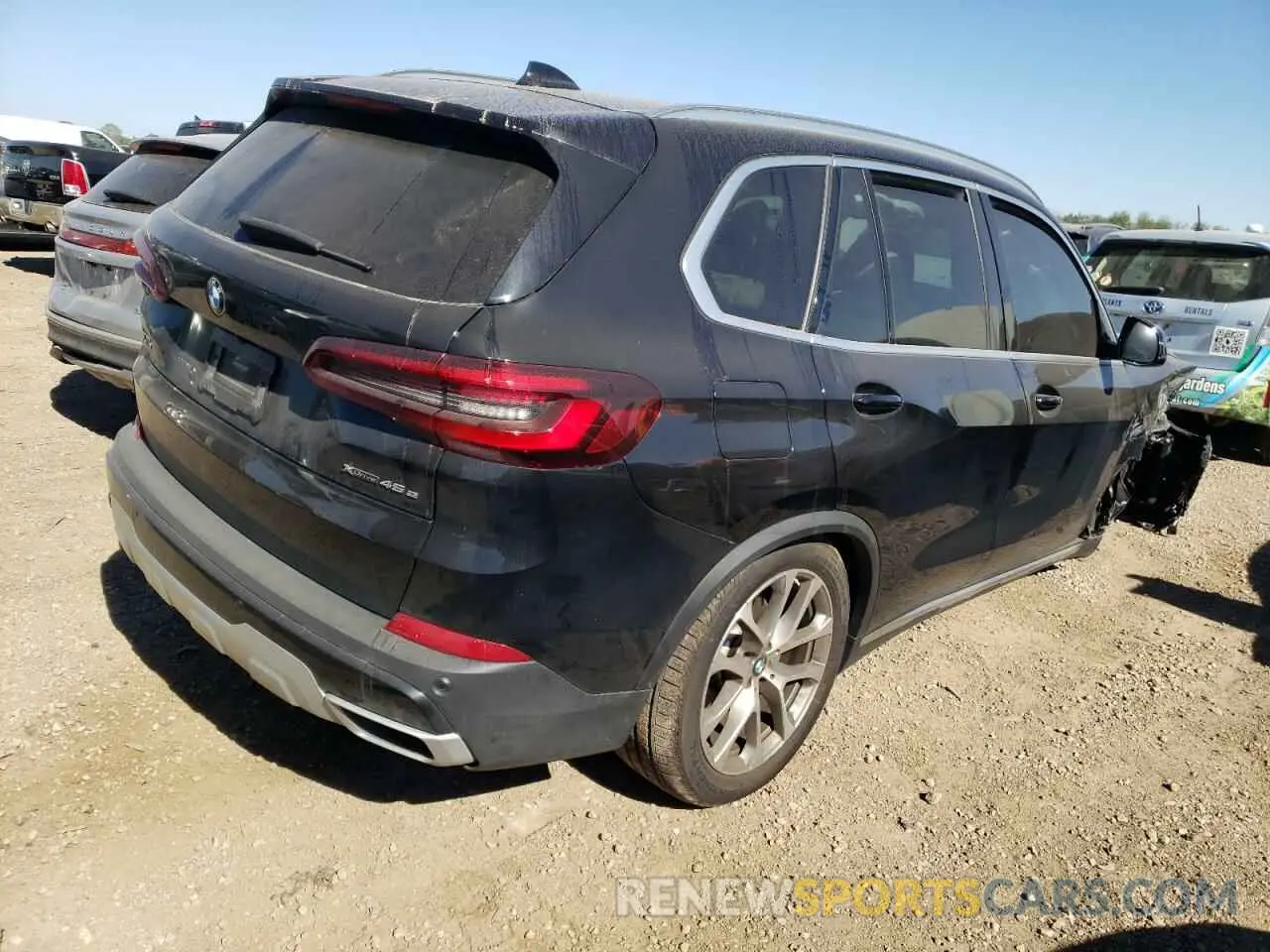 3 Photograph of a damaged car 5UXTA6C04M9D46614 BMW X5 2021