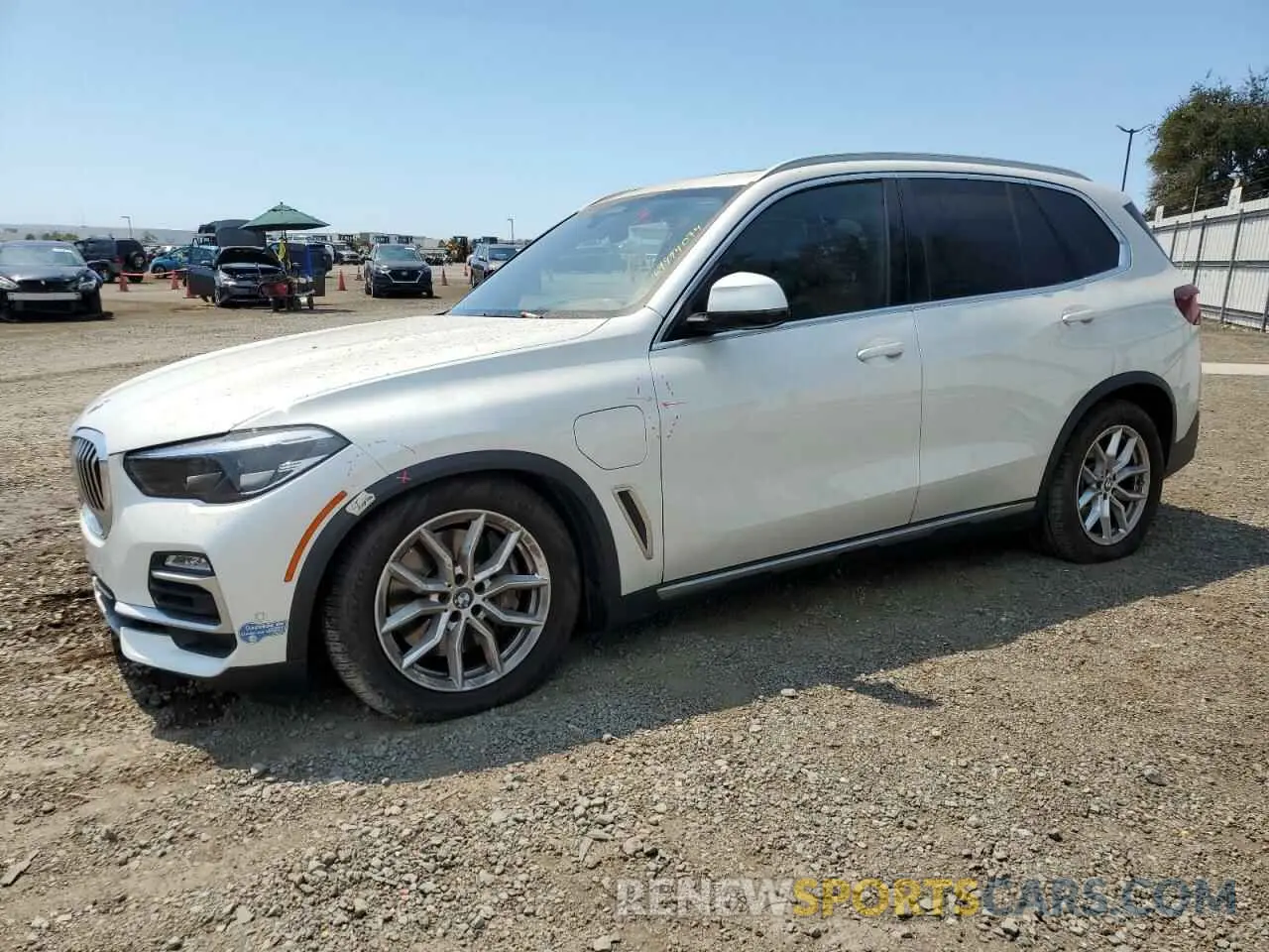 1 Photograph of a damaged car 5UXTA6C04M9H81083 BMW X5 2021