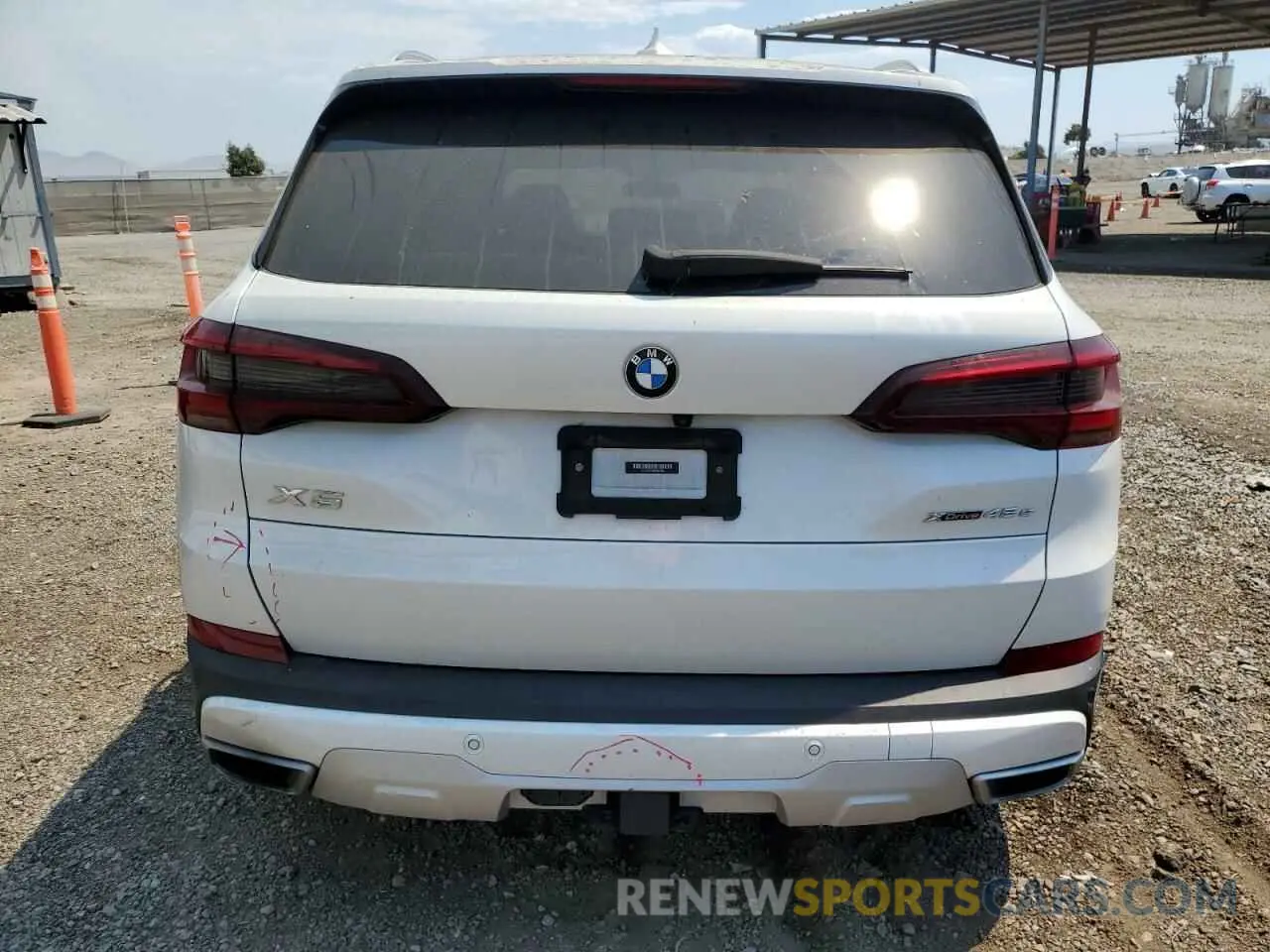 6 Photograph of a damaged car 5UXTA6C04M9H81083 BMW X5 2021