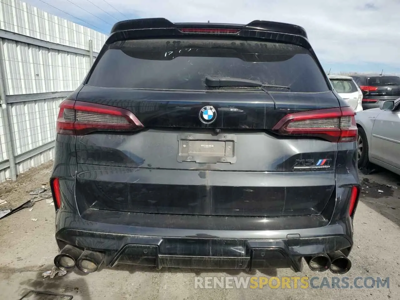 6 Photograph of a damaged car 5YMJU0C0XM9H13455 BMW X5 2021