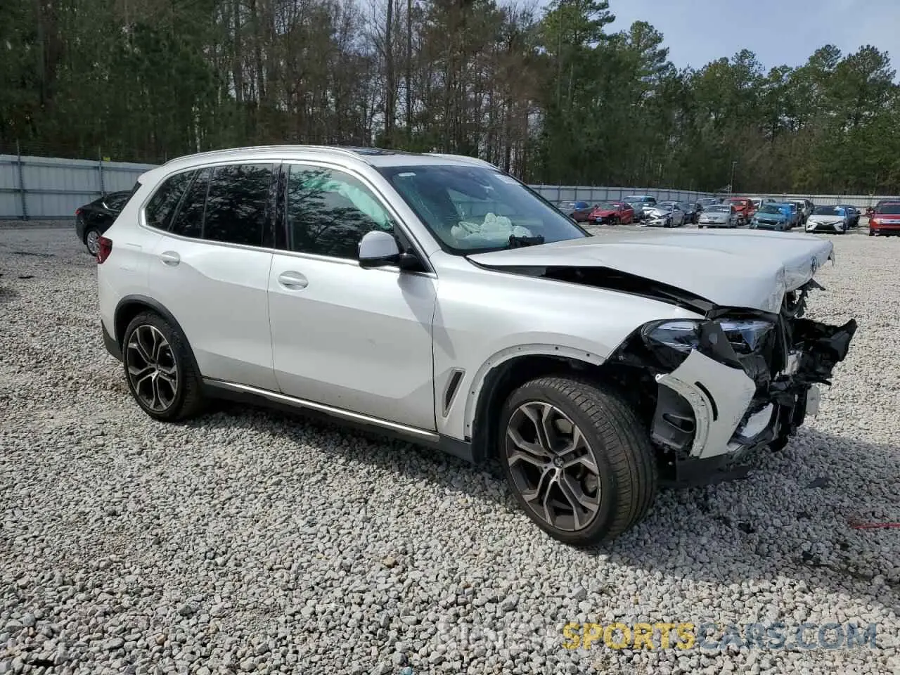 4 Photograph of a damaged car 5UXCR4C00N9K24862 BMW X5 2022