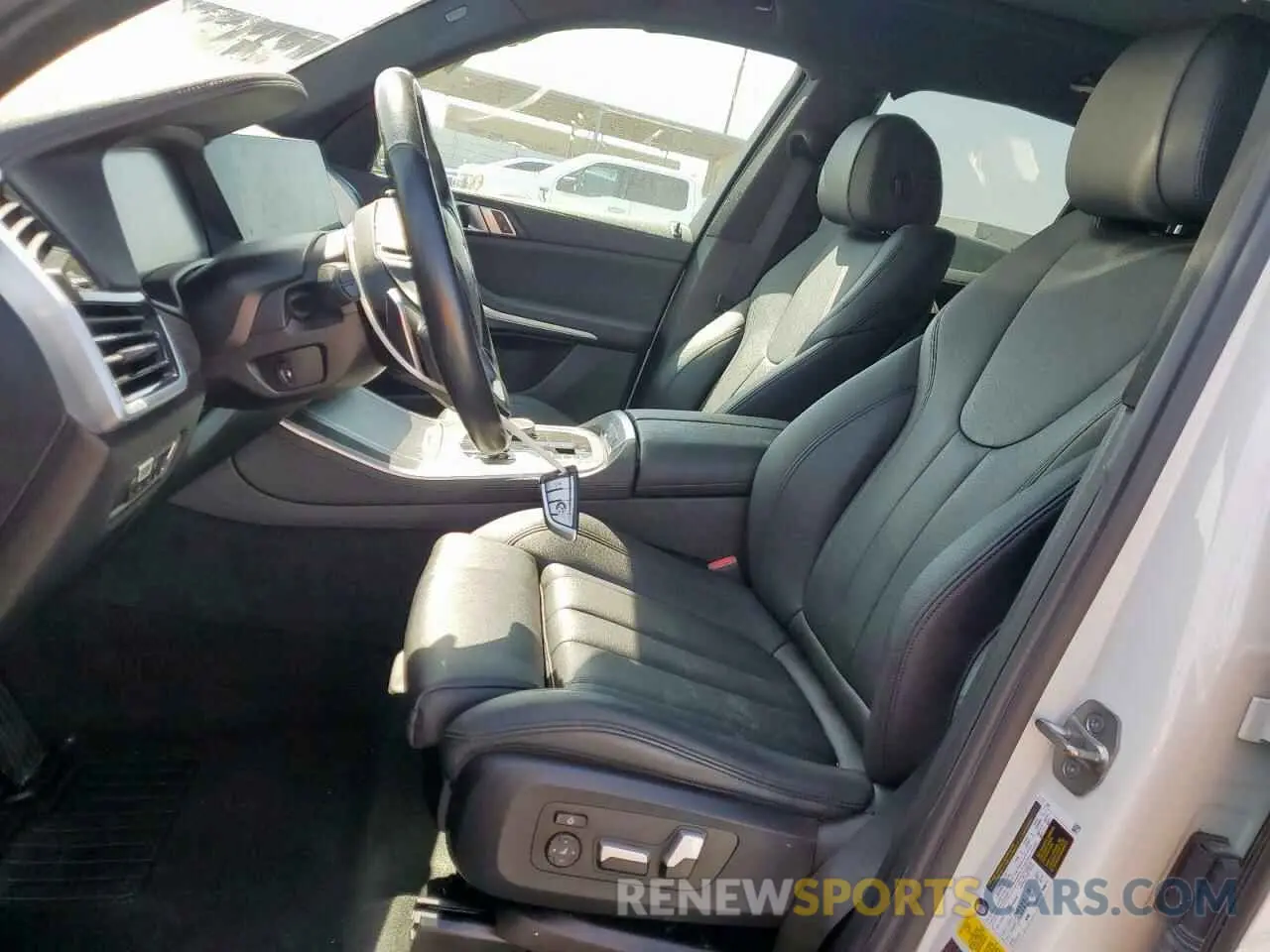 7 Фотография поврежденного автомобиля 5UXCR4C01N9J66048 BMW X5 2022