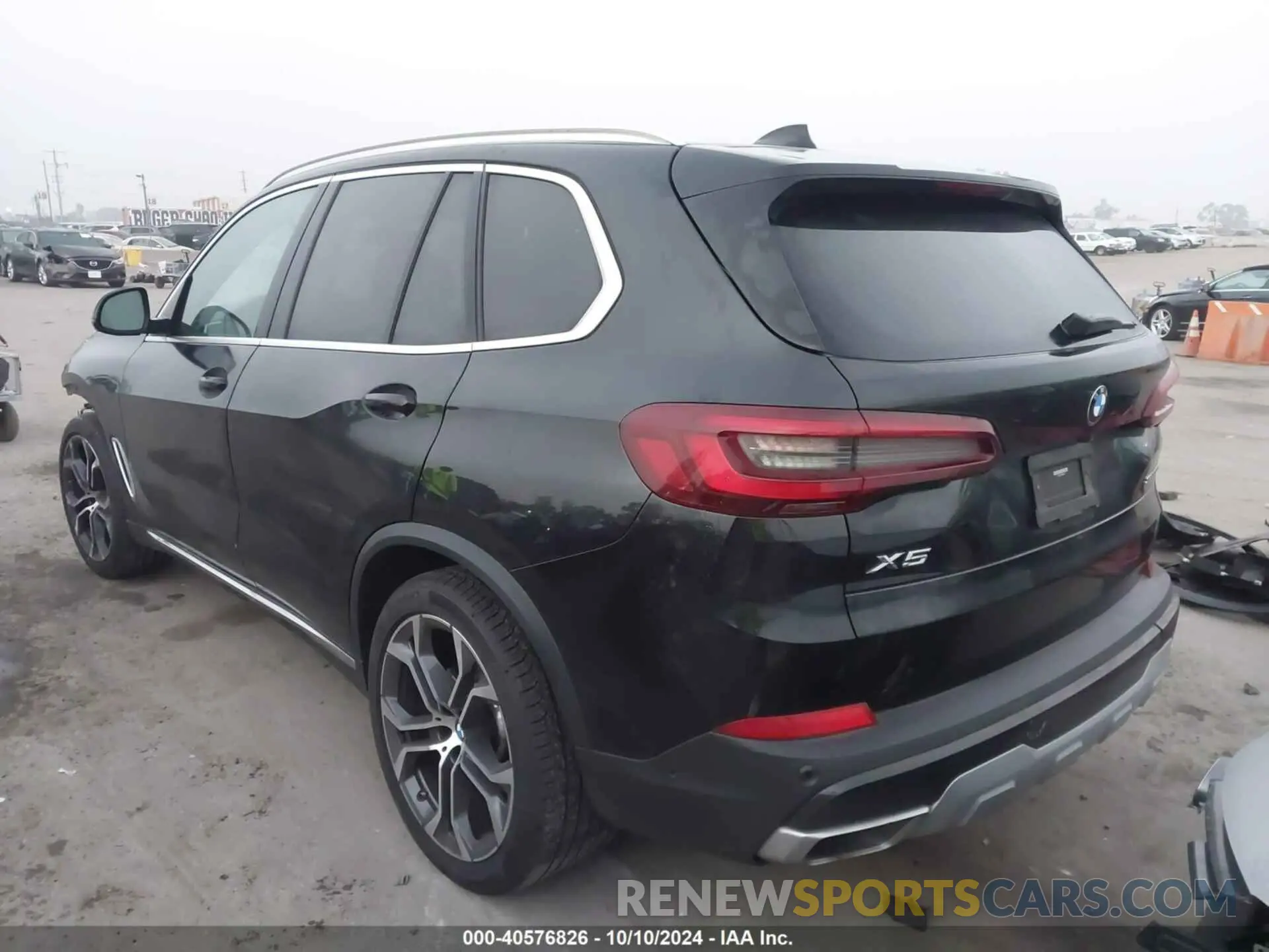 3 Photograph of a damaged car 5UXCR4C02N9J95719 BMW X5 2022