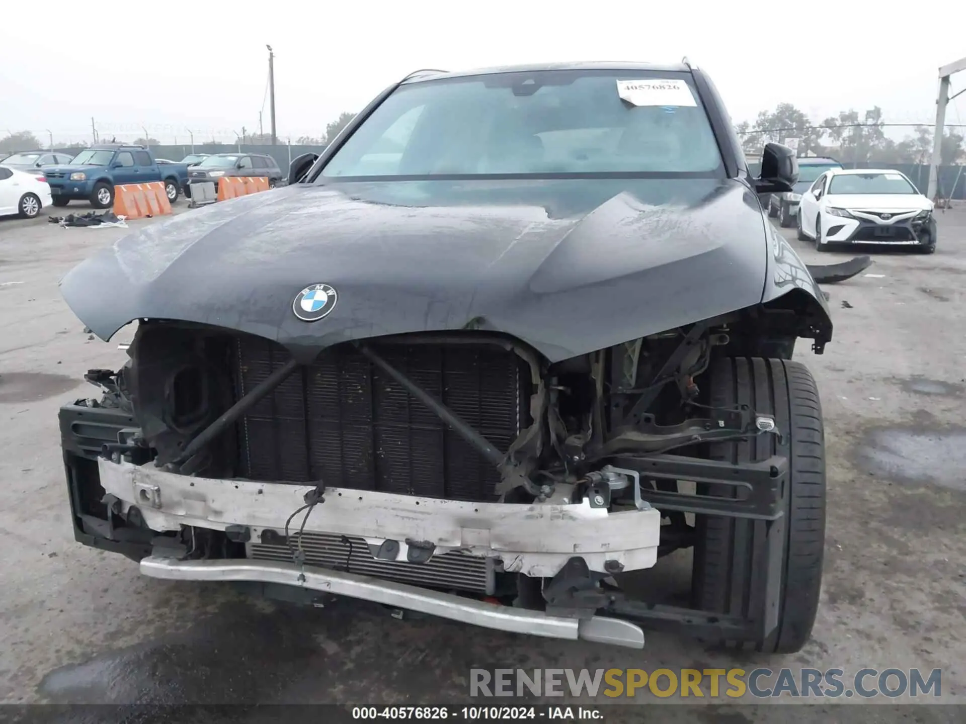 6 Photograph of a damaged car 5UXCR4C02N9J95719 BMW X5 2022
