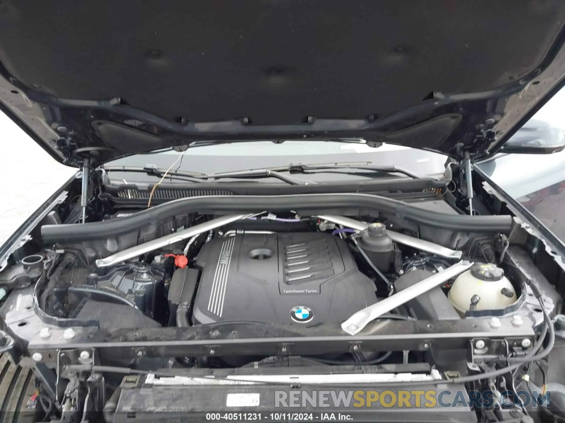 10 Photograph of a damaged car 5UXCR4C07N9M45441 BMW X5 2022