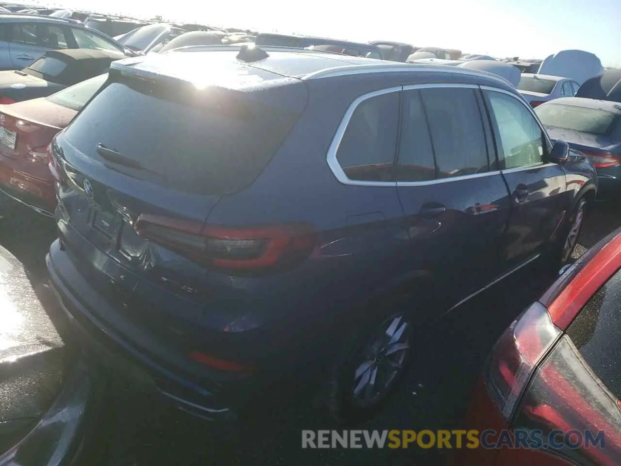 4 Photograph of a damaged car 5UXCR4C08N9J82313 BMW X5 2022