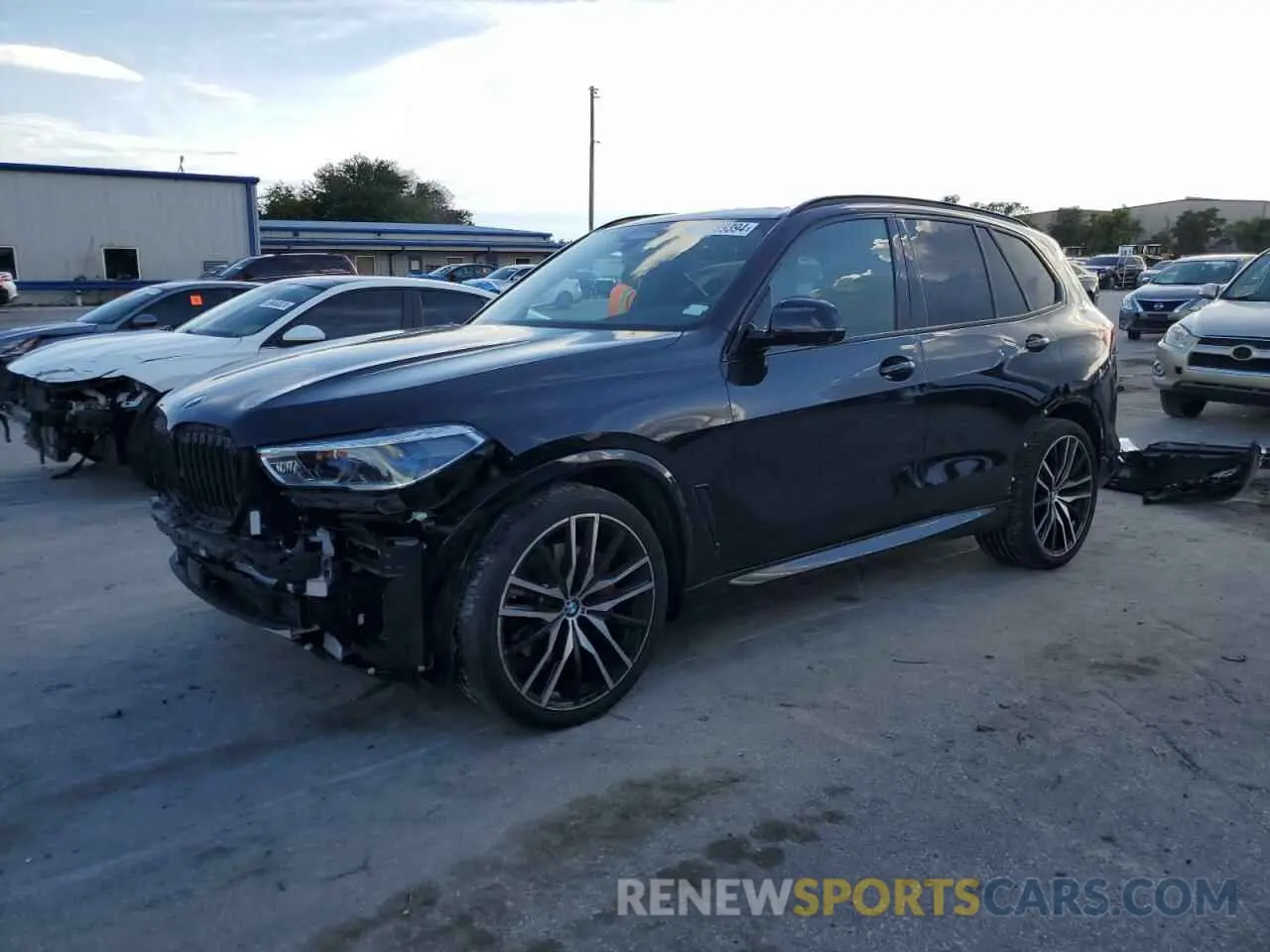 1 Photograph of a damaged car 5UXCR4C08N9M33363 BMW X5 2022