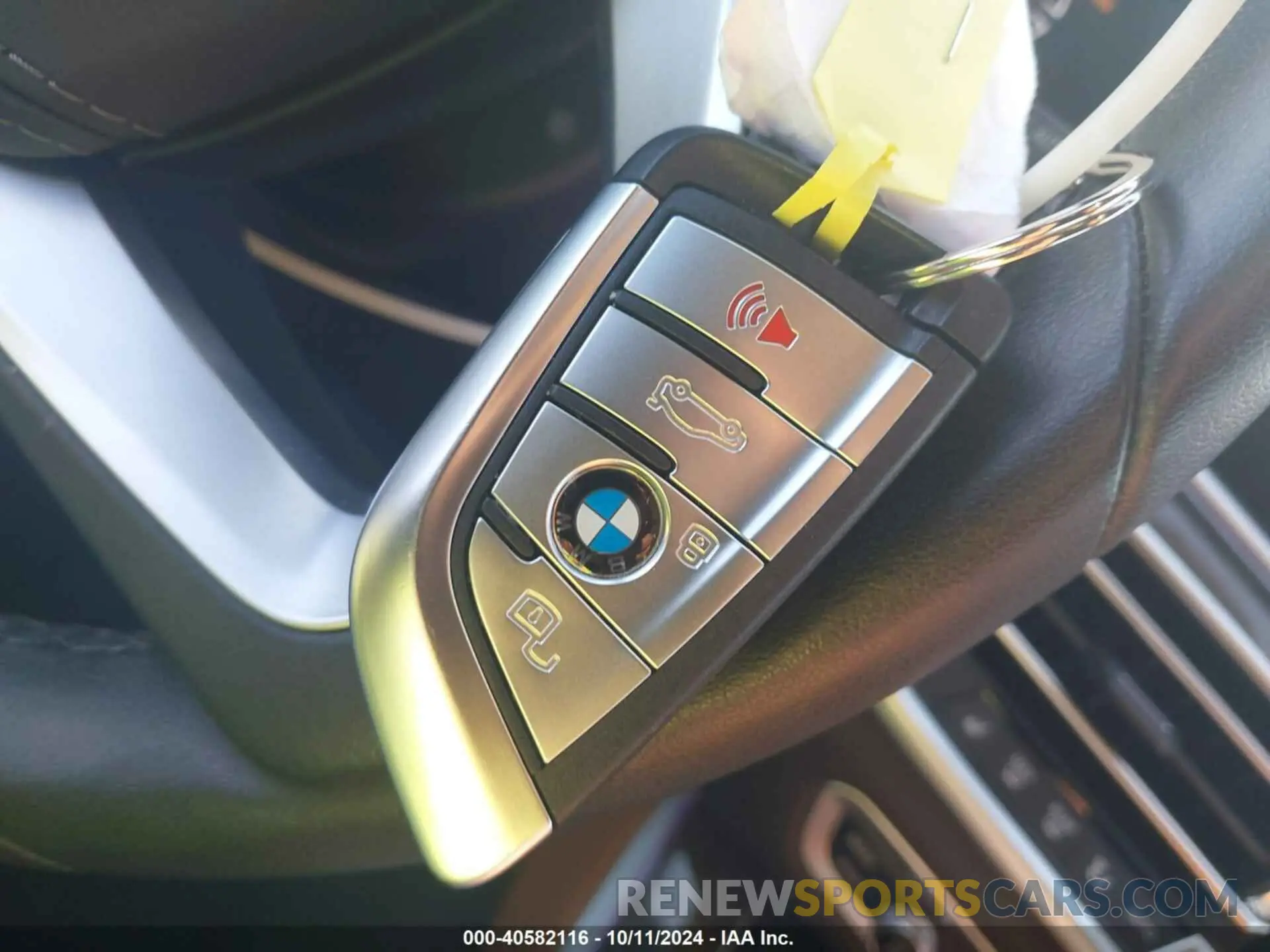 11 Photograph of a damaged car 5UXCR4C09N9M68879 BMW X5 2022