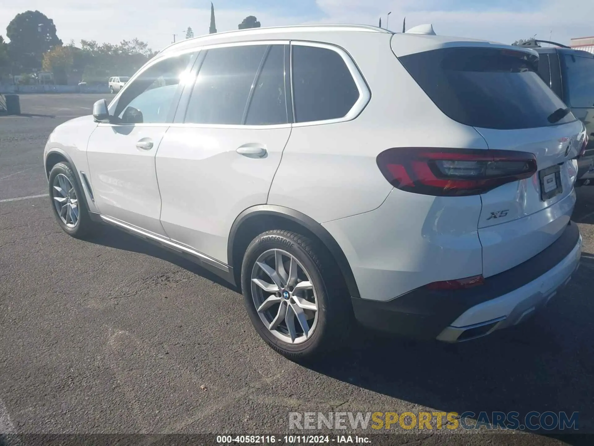 3 Photograph of a damaged car 5UXCR4C09N9M68879 BMW X5 2022