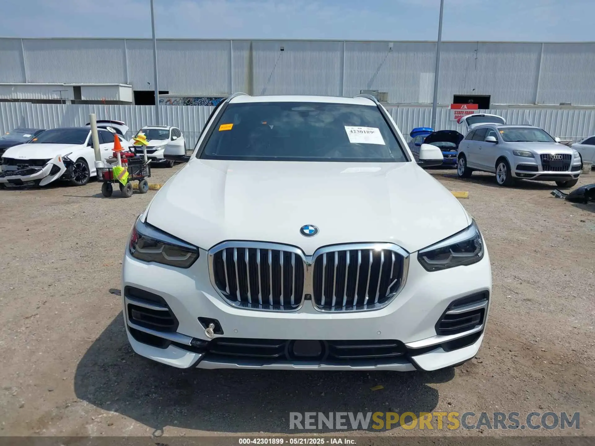 12 Фотография поврежденного автомобиля 5UXCR4C09N9N36386 BMW X5 2022