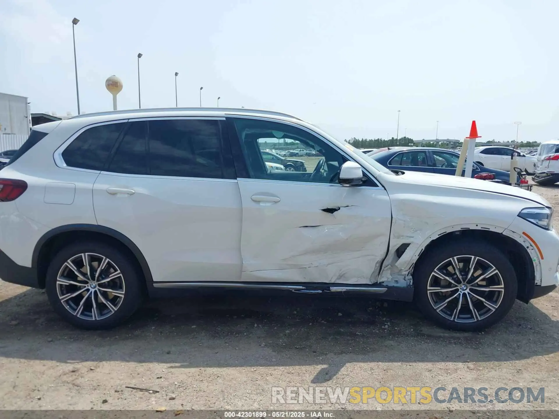 13 Фотография поврежденного автомобиля 5UXCR4C09N9N36386 BMW X5 2022