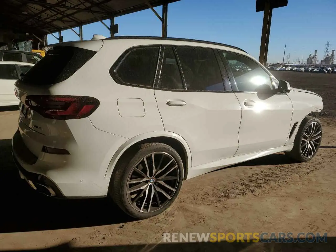 3 Фотография поврежденного автомобиля 5UXCR6C01N9M90807 BMW X5 2022