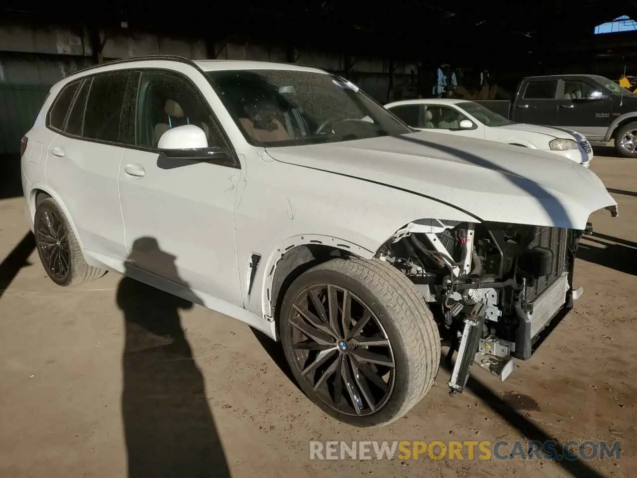4 Фотография поврежденного автомобиля 5UXCR6C01N9M90807 BMW X5 2022