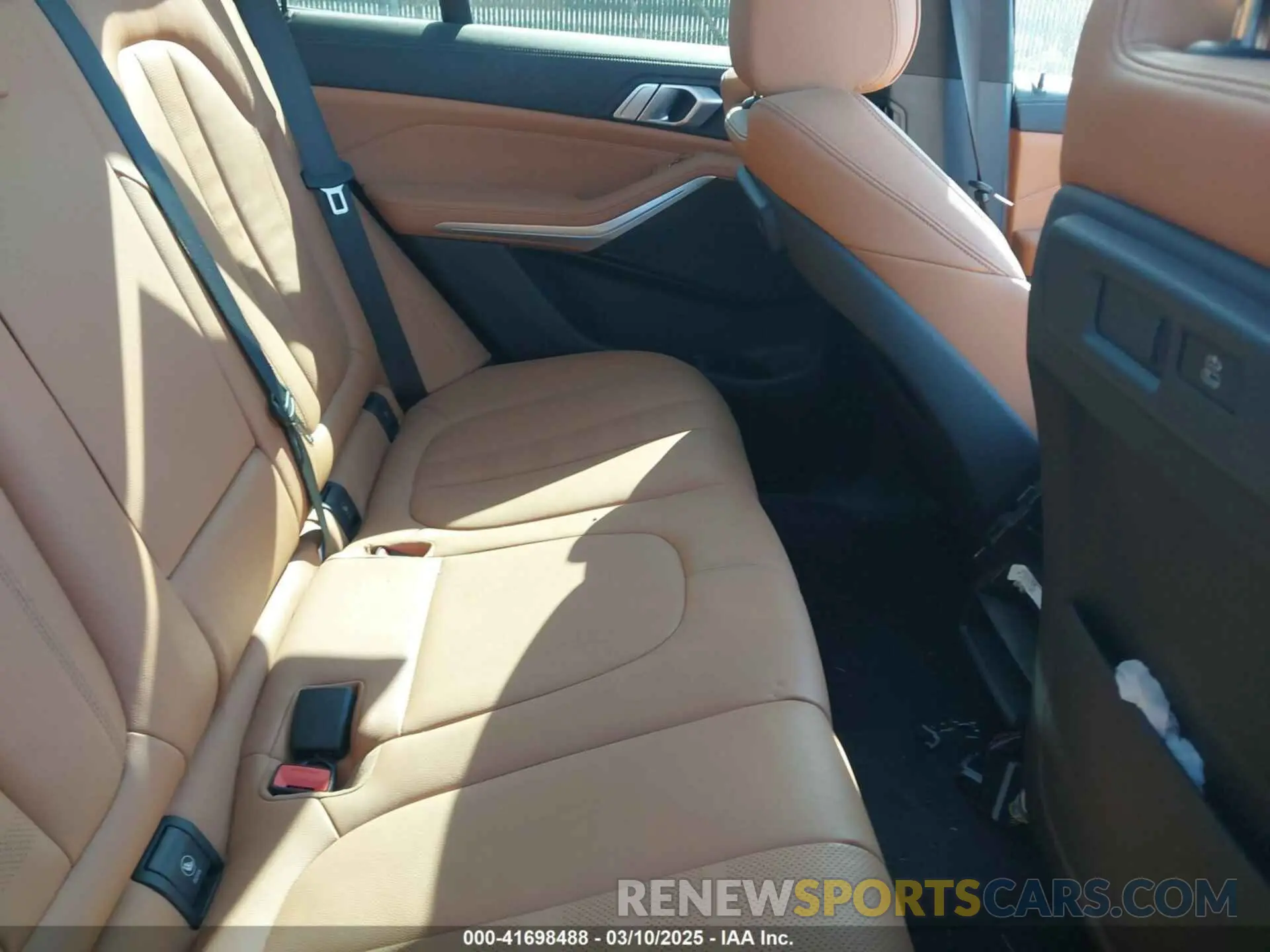 8 Фотография поврежденного автомобиля 5UXCR6C02N9J99474 BMW X5 2022