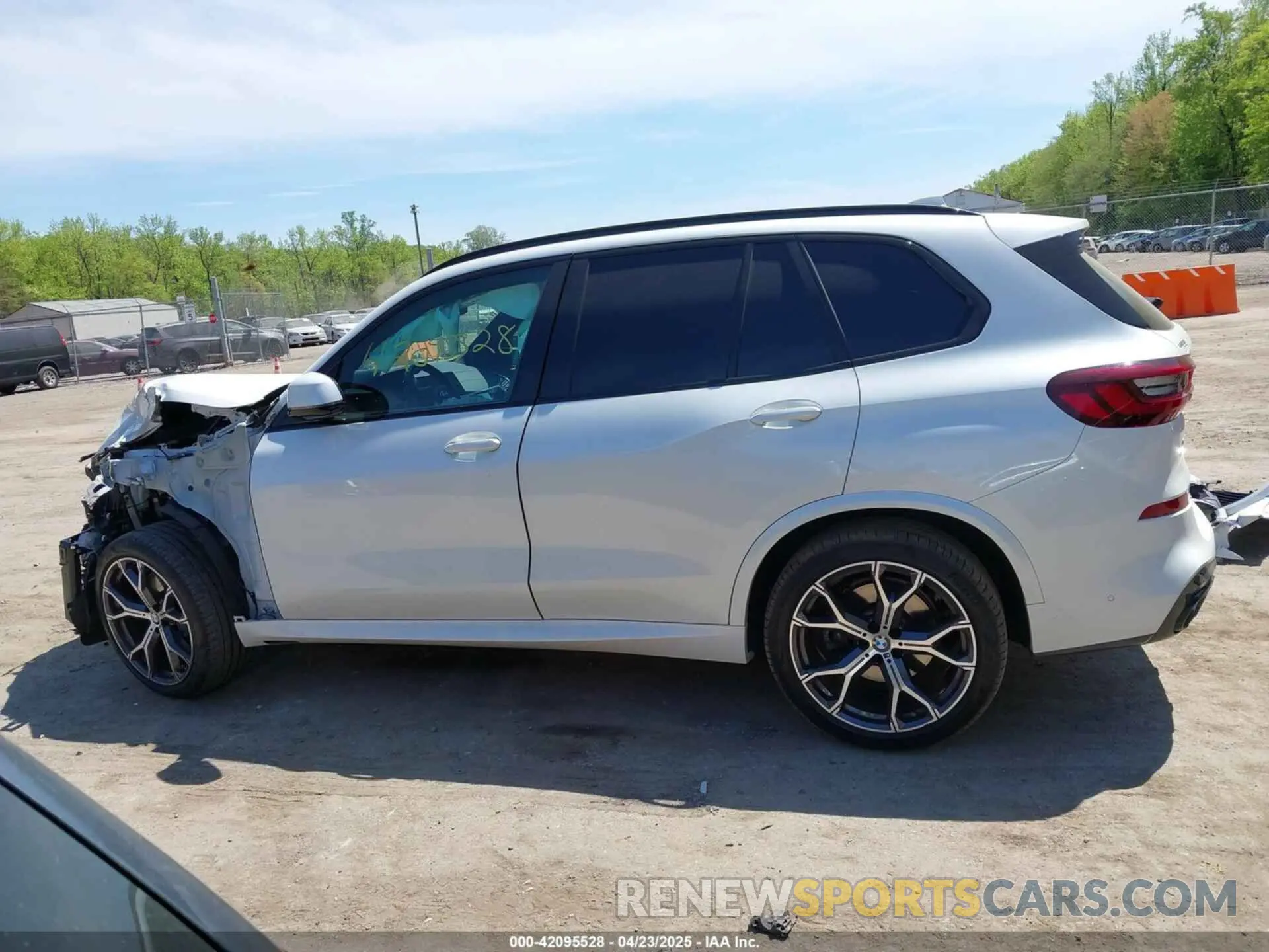15 Фотография поврежденного автомобиля 5UXCR6C03N9L60222 BMW X5 2022