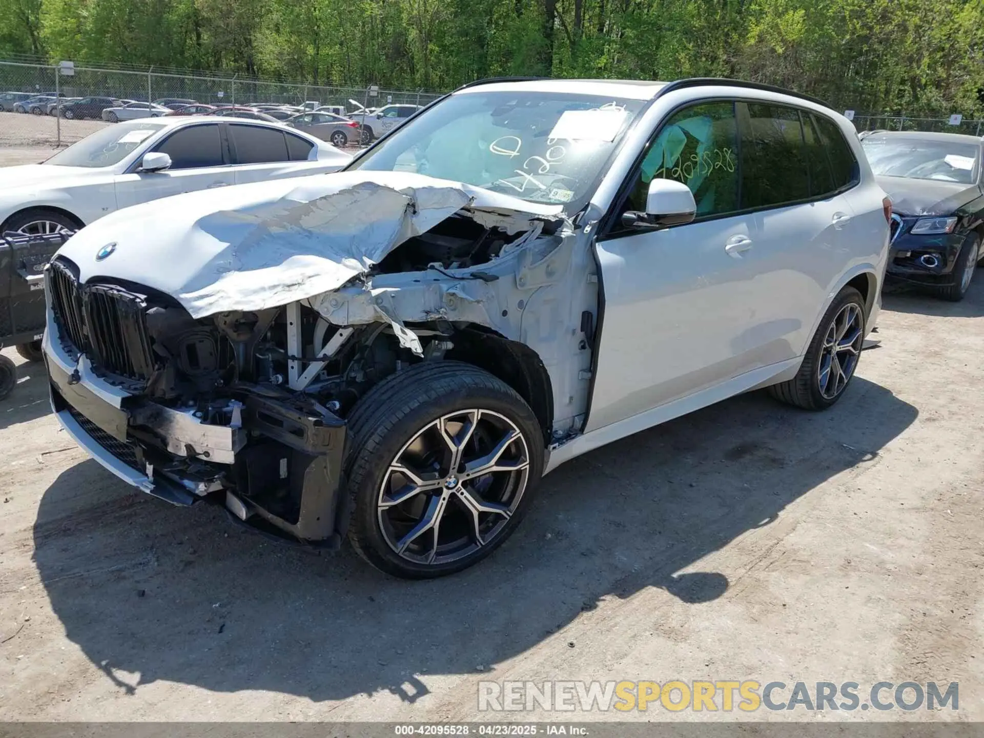 2 Фотография поврежденного автомобиля 5UXCR6C03N9L60222 BMW X5 2022