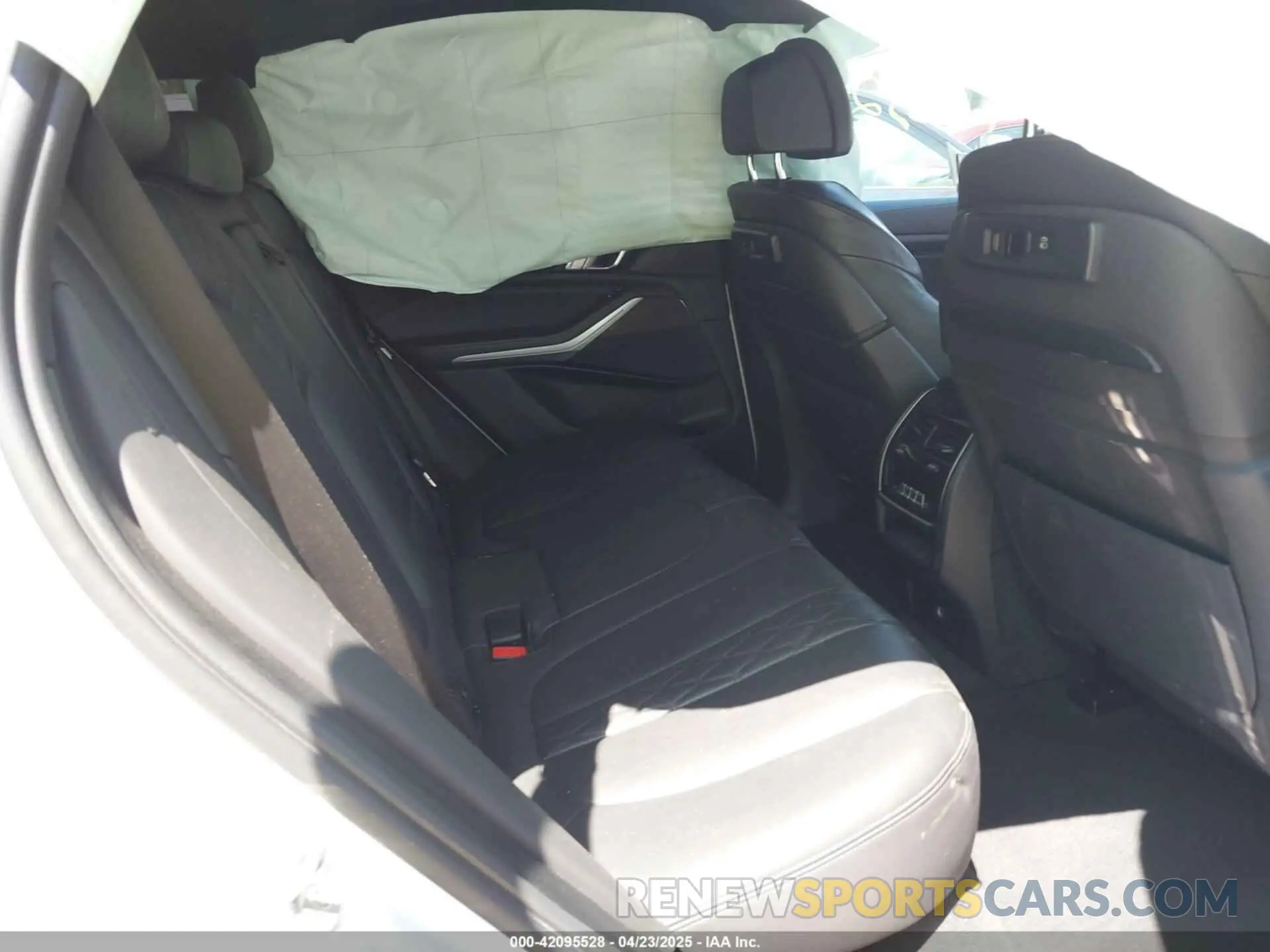 8 Фотография поврежденного автомобиля 5UXCR6C03N9L60222 BMW X5 2022