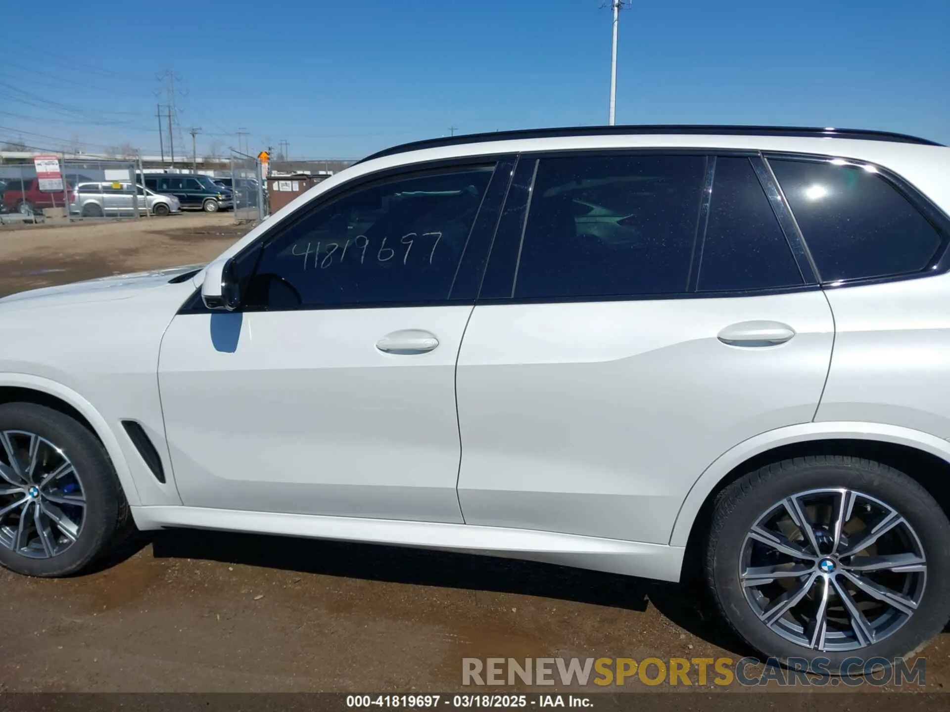 14 Фотография поврежденного автомобиля 5UXCR6C03N9M64919 BMW X5 2022