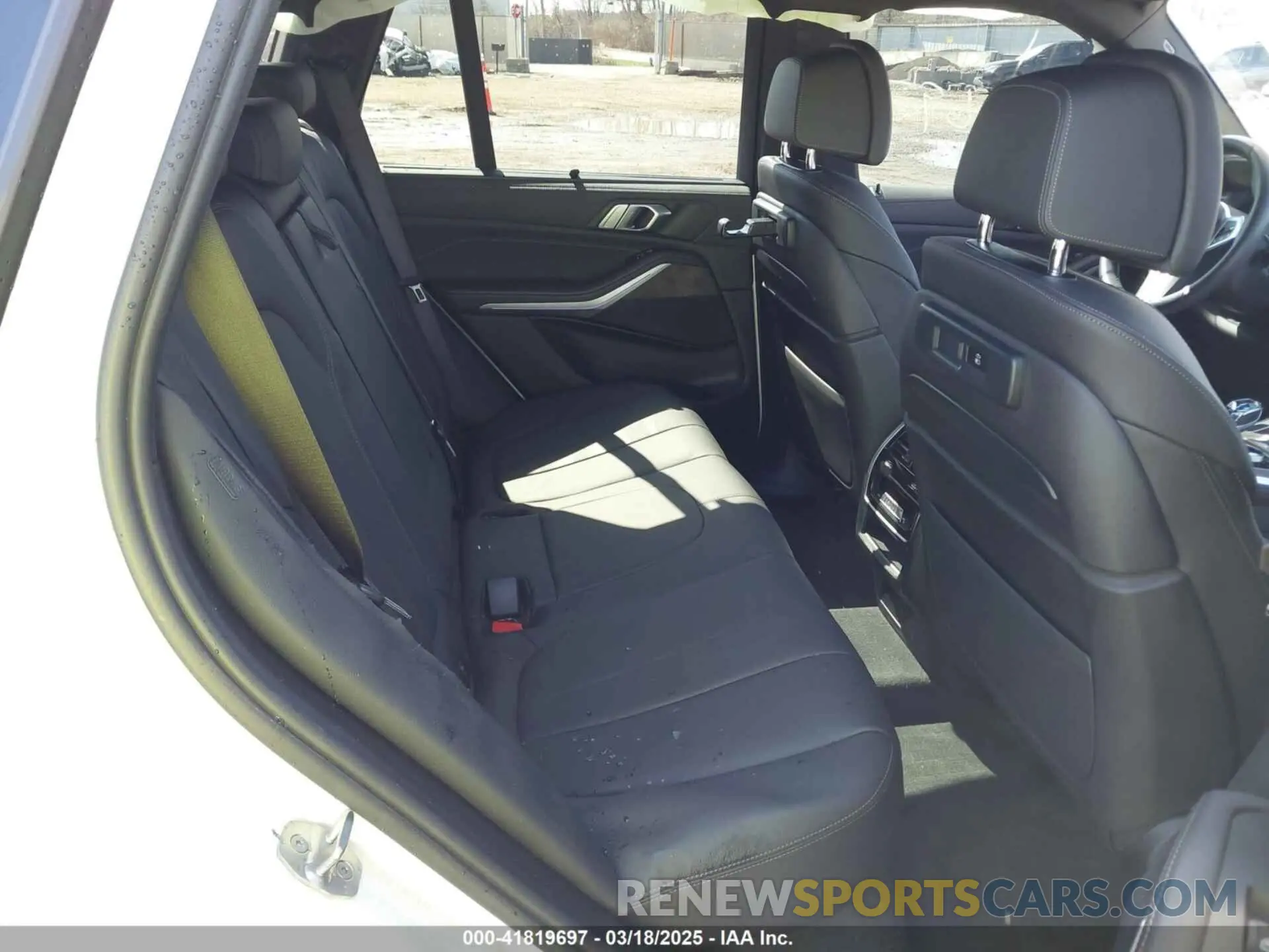 8 Фотография поврежденного автомобиля 5UXCR6C03N9M64919 BMW X5 2022