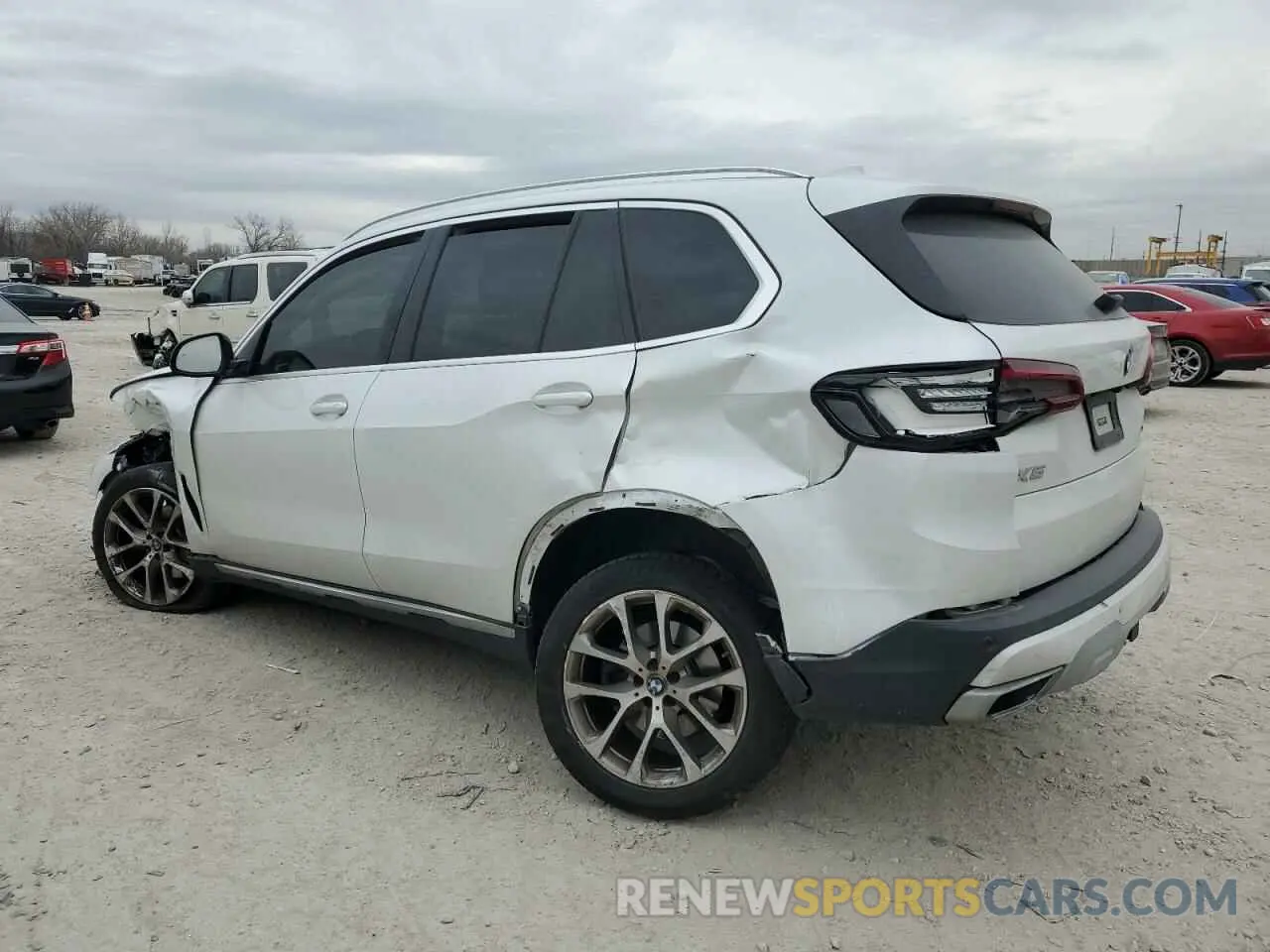 2 Фотография поврежденного автомобиля 5UXCR6C03N9N11415 BMW X5 2022