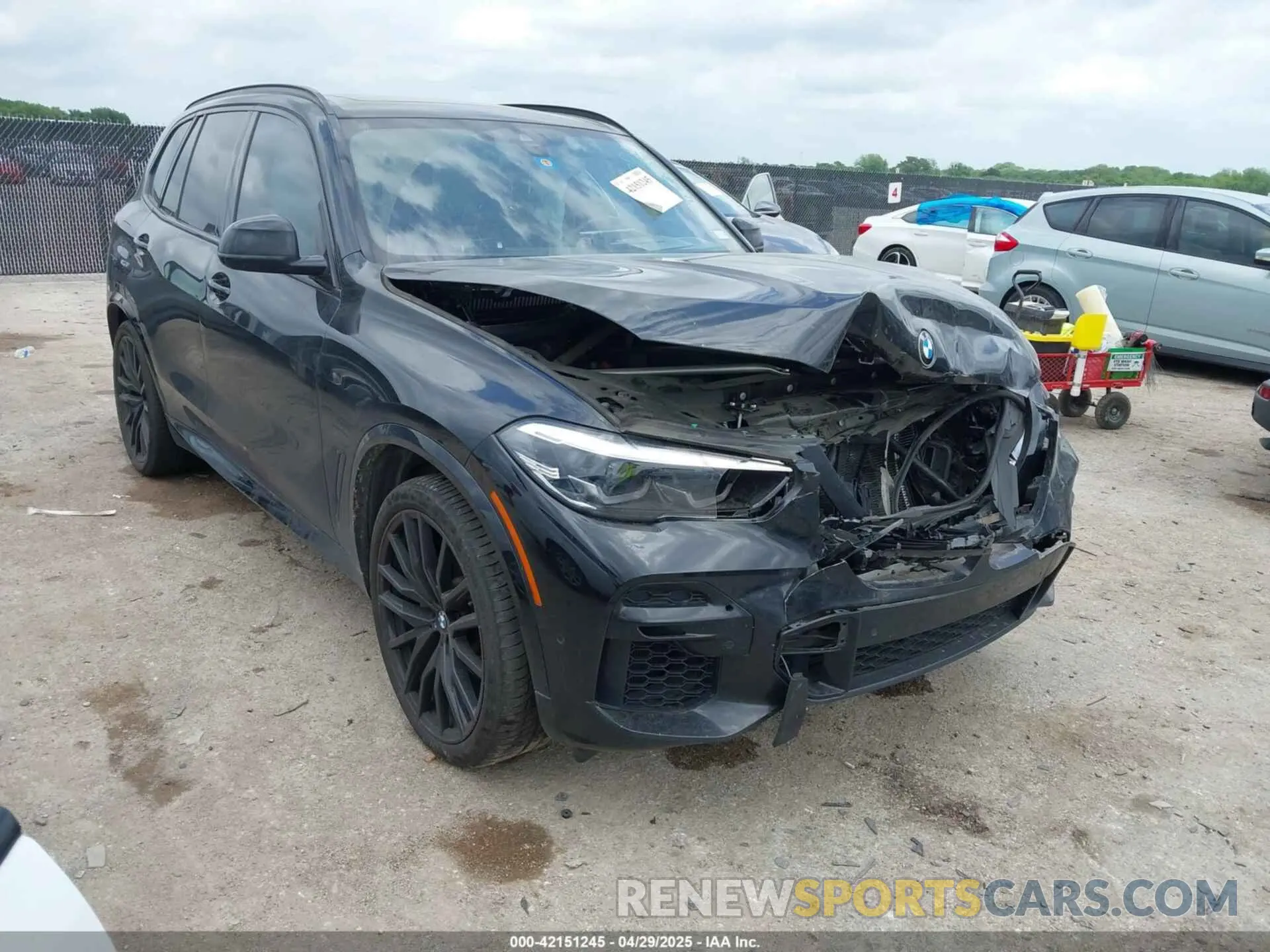 1 Photograph of a damaged car 5UXCR6C06N9K77433 BMW X5 2022