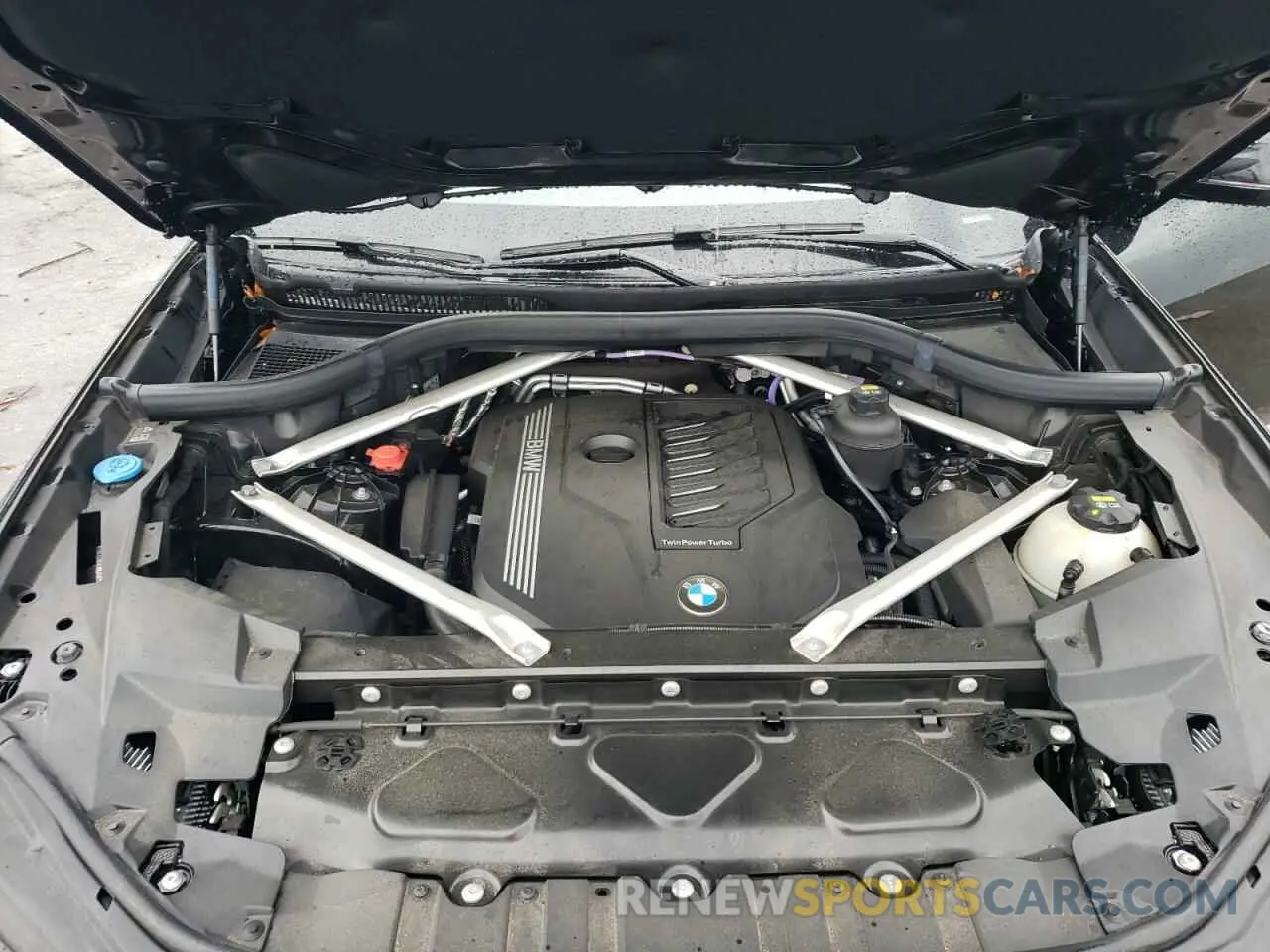12 Photograph of a damaged car 5UXCR6C06N9L83039 BMW X5 2022