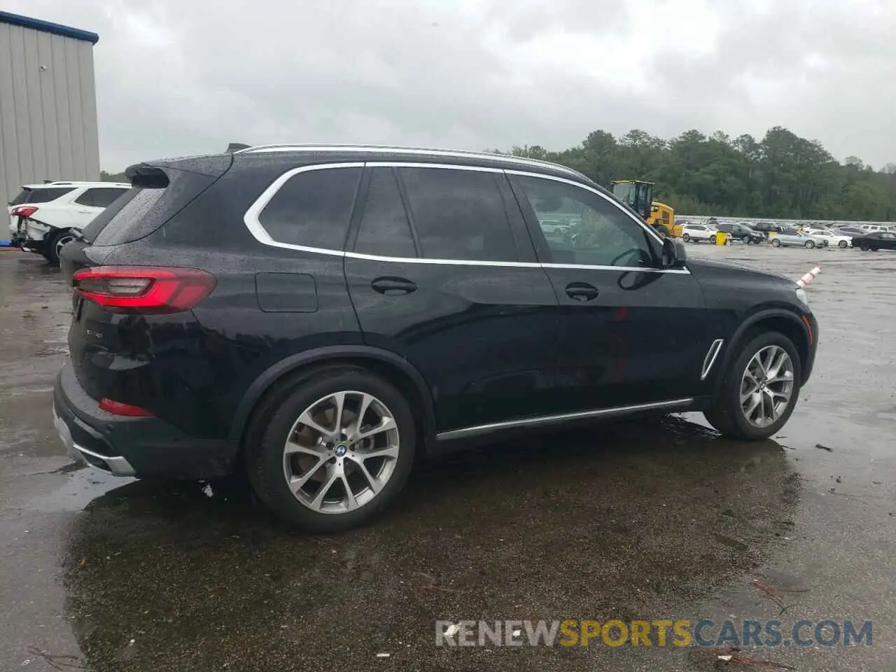 3 Photograph of a damaged car 5UXCR6C06N9L83039 BMW X5 2022