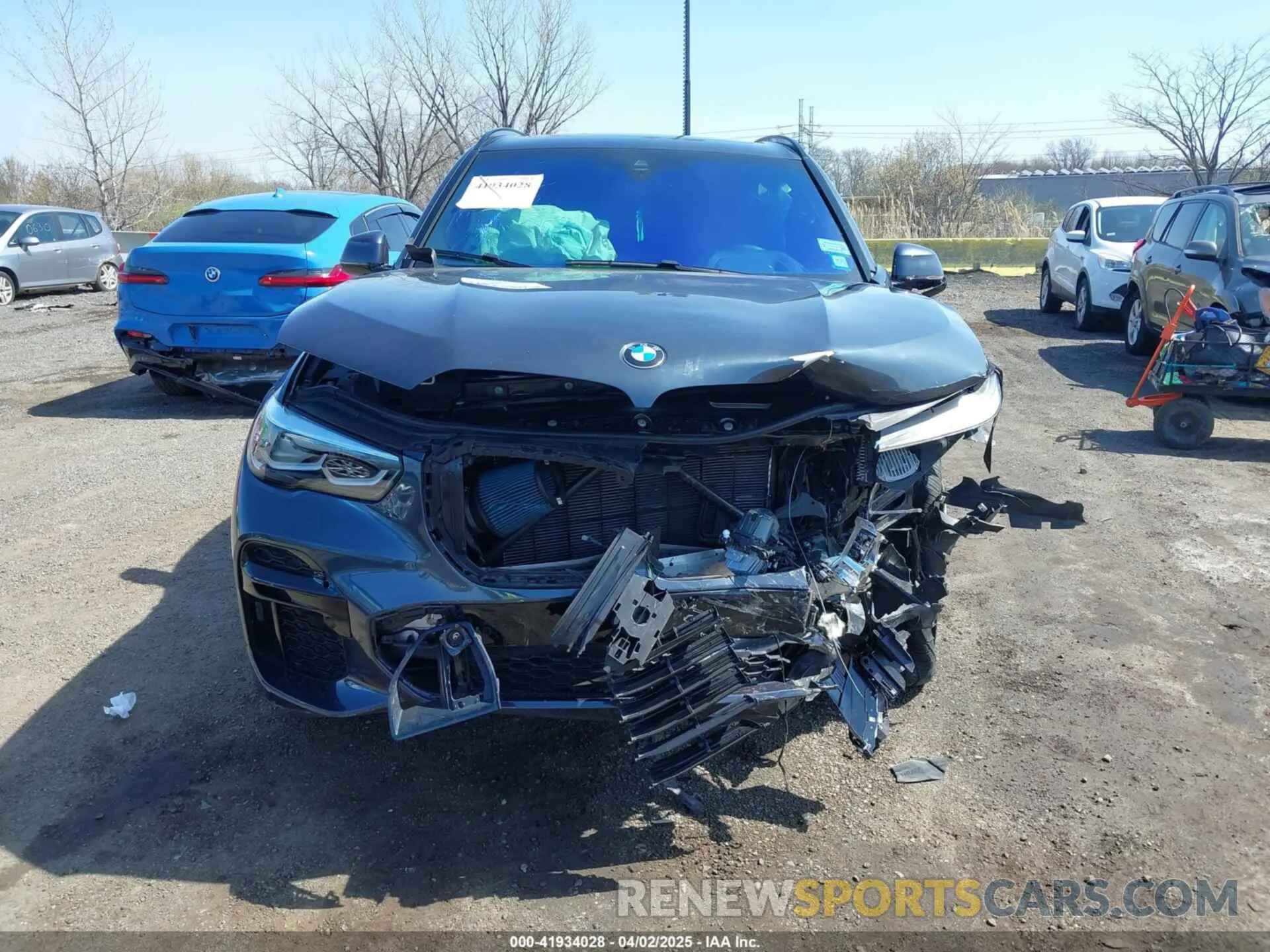 12 Photograph of a damaged car 5UXCR6C06N9M28108 BMW X5 2022