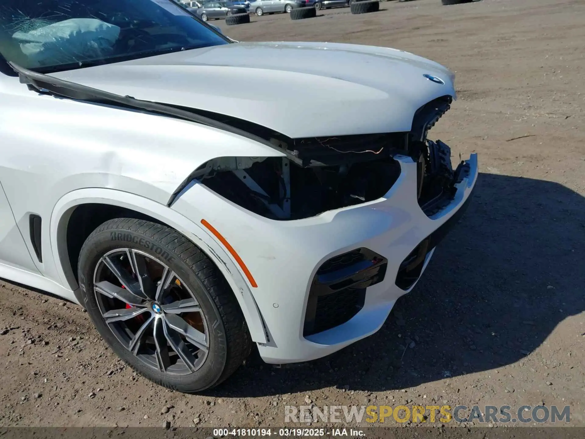 18 Фотография поврежденного автомобиля 5UXCR6C09N9K81119 BMW X5 2022