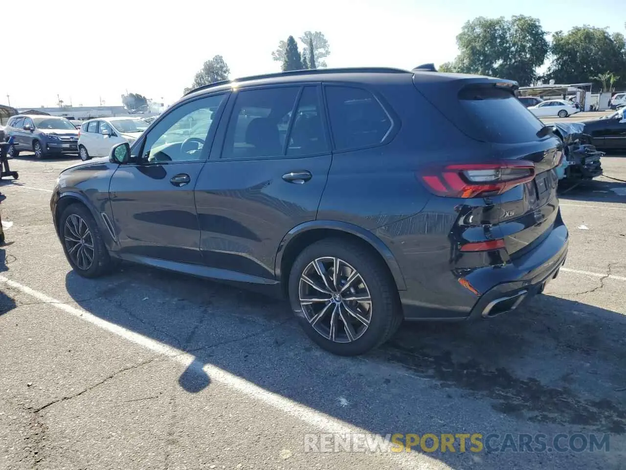 2 Фотография поврежденного автомобиля 5UXJU4C06N9K15282 BMW X5 2022