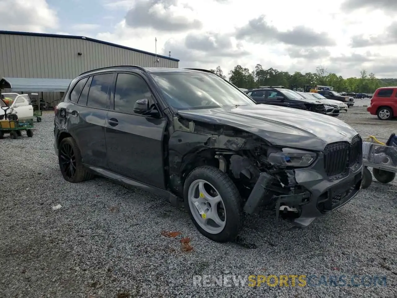 4 Photograph of a damaged car 5UXJU4C06N9M13151 BMW X5 2022