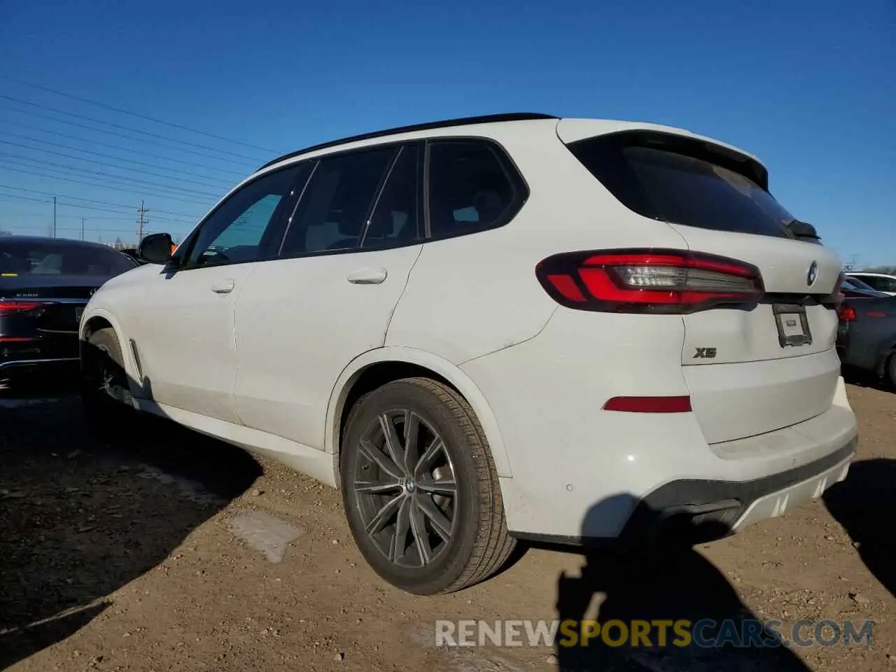 2 Photograph of a damaged car 5UXJU4C08N9J97206 BMW X5 2022