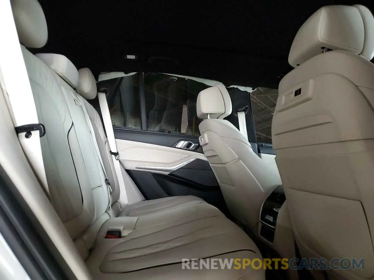 10 Фотография поврежденного автомобиля 5UXJU4C09N9L78797 BMW X5 2022