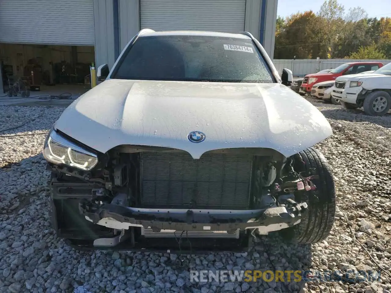 5 Photograph of a damaged car 5UXTA6C01N9K44993 BMW X5 2022