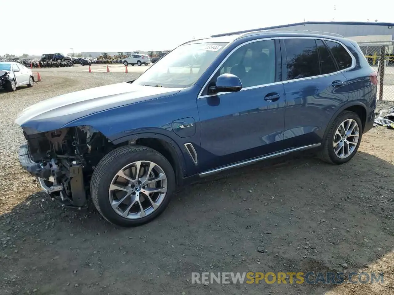 1 Photograph of a damaged car 5UXTA6C01N9M95397 BMW X5 2022
