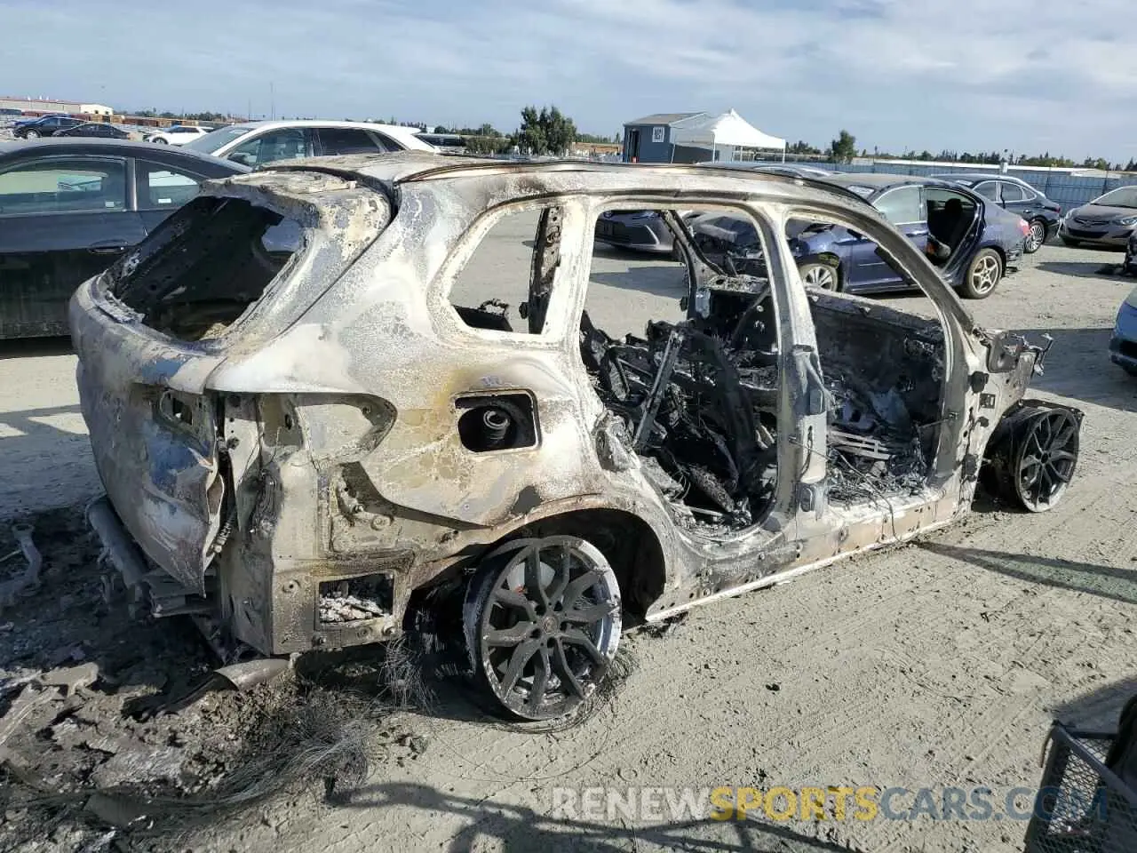 3 Photograph of a damaged car 5UXTA6C03N9J45544 BMW X5 2022