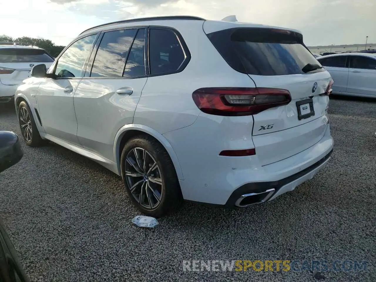 2 Photograph of a damaged car 5UXTA6C05N9L06394 BMW X5 2022