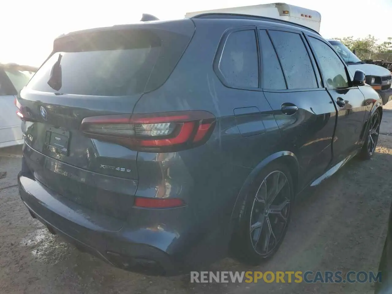 3 Photograph of a damaged car 5UXTA6C07N9N38835 BMW X5 2022