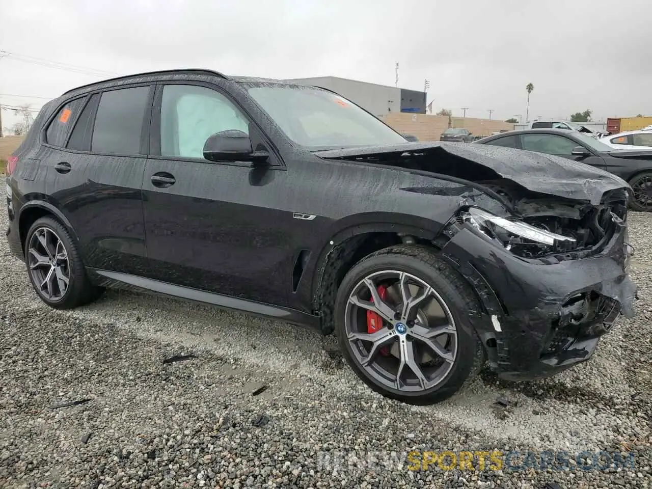 4 Photograph of a damaged car 5UXTA6C08N9M58959 BMW X5 2022