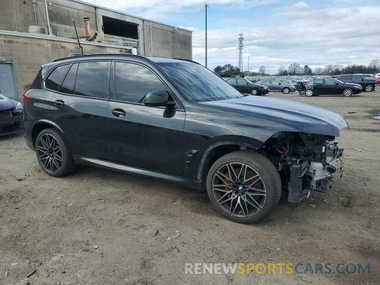 4 Photograph of a damaged car 5YMJU0C09N9J22449 BMW X5 2022