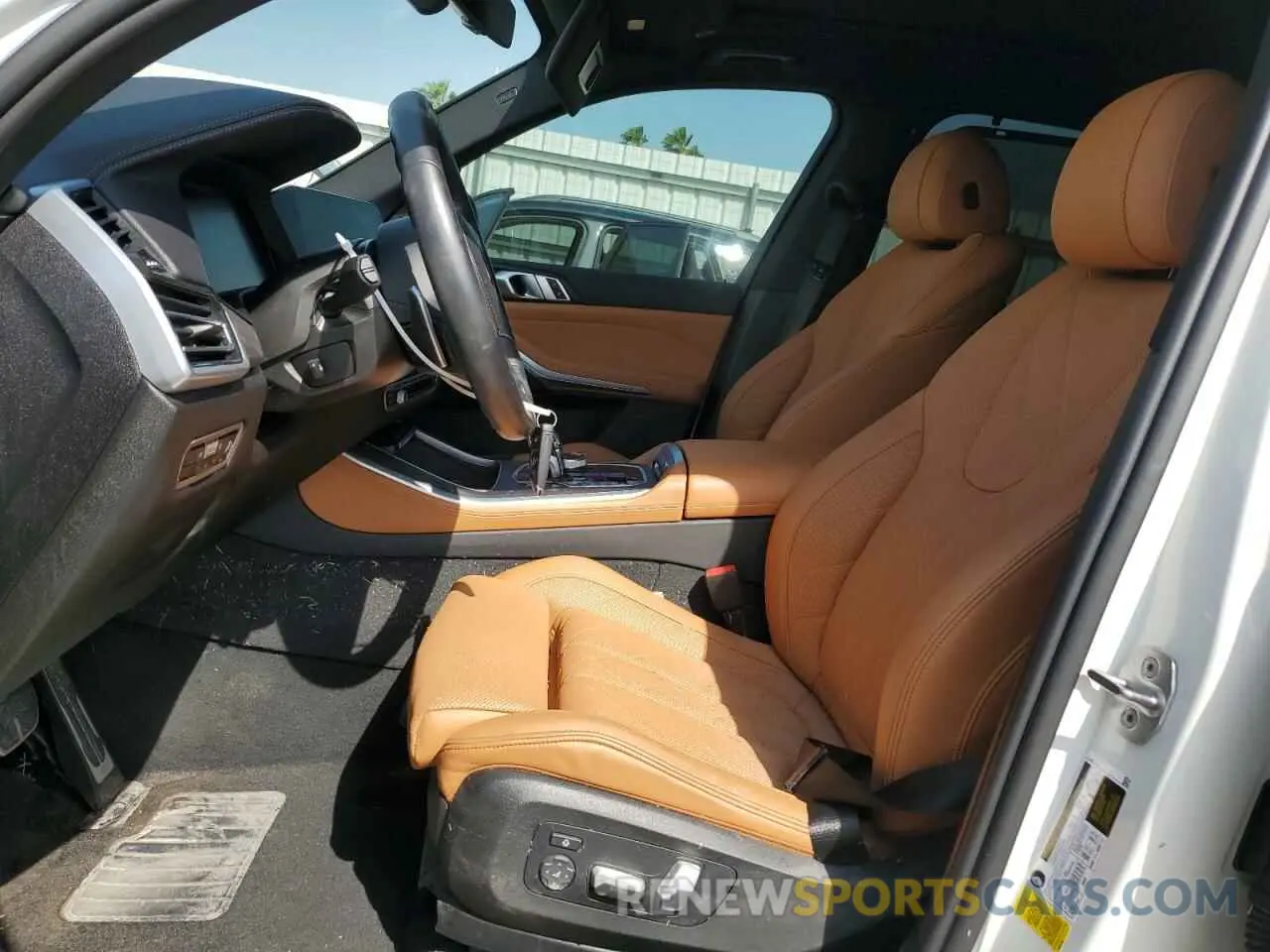 7 Фотография поврежденного автомобиля 5UXCR4C00P9R80842 BMW X5 2023