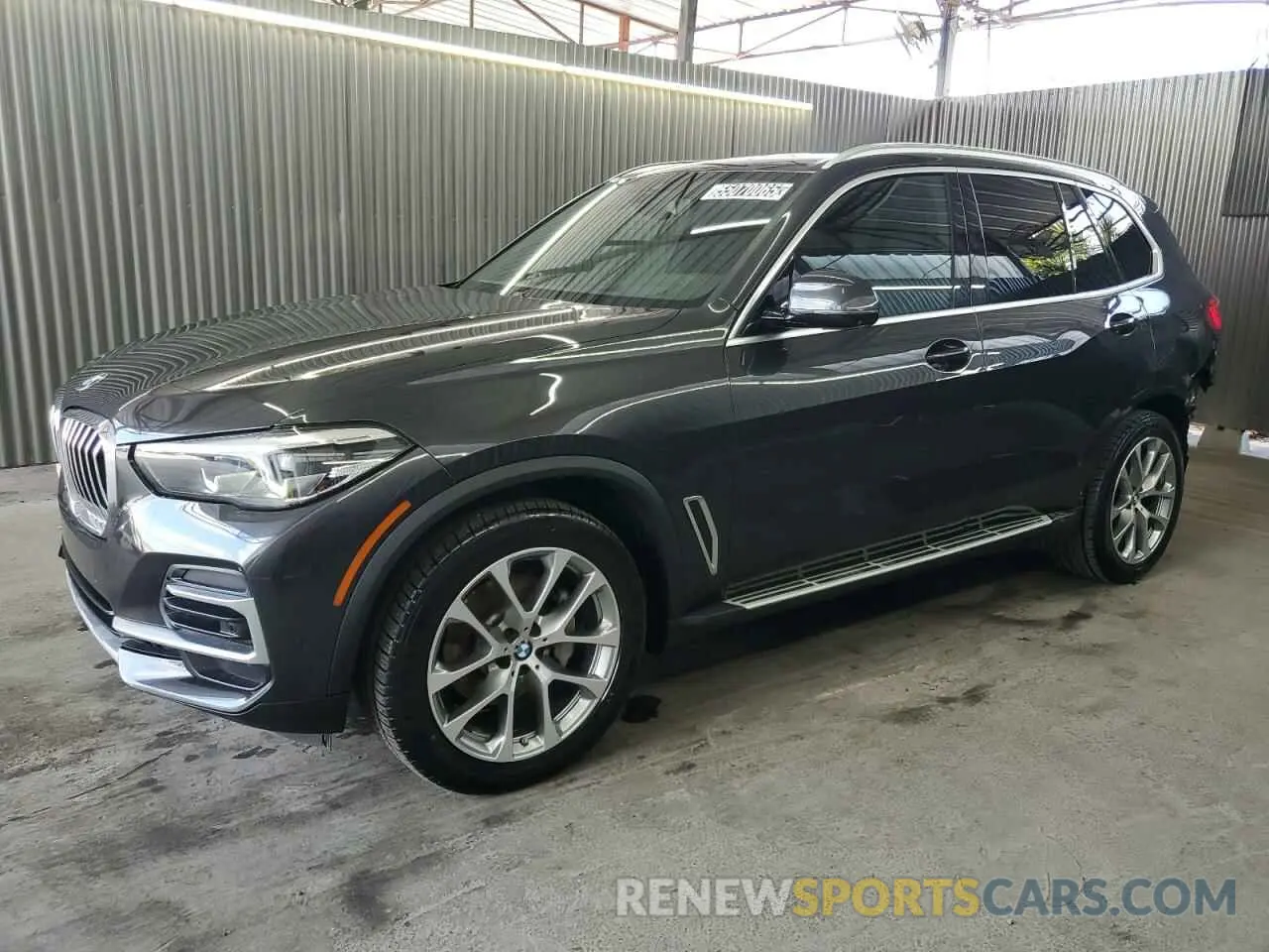 1 Photograph of a damaged car 5UXCR4C01P9P91861 BMW X5 2023
