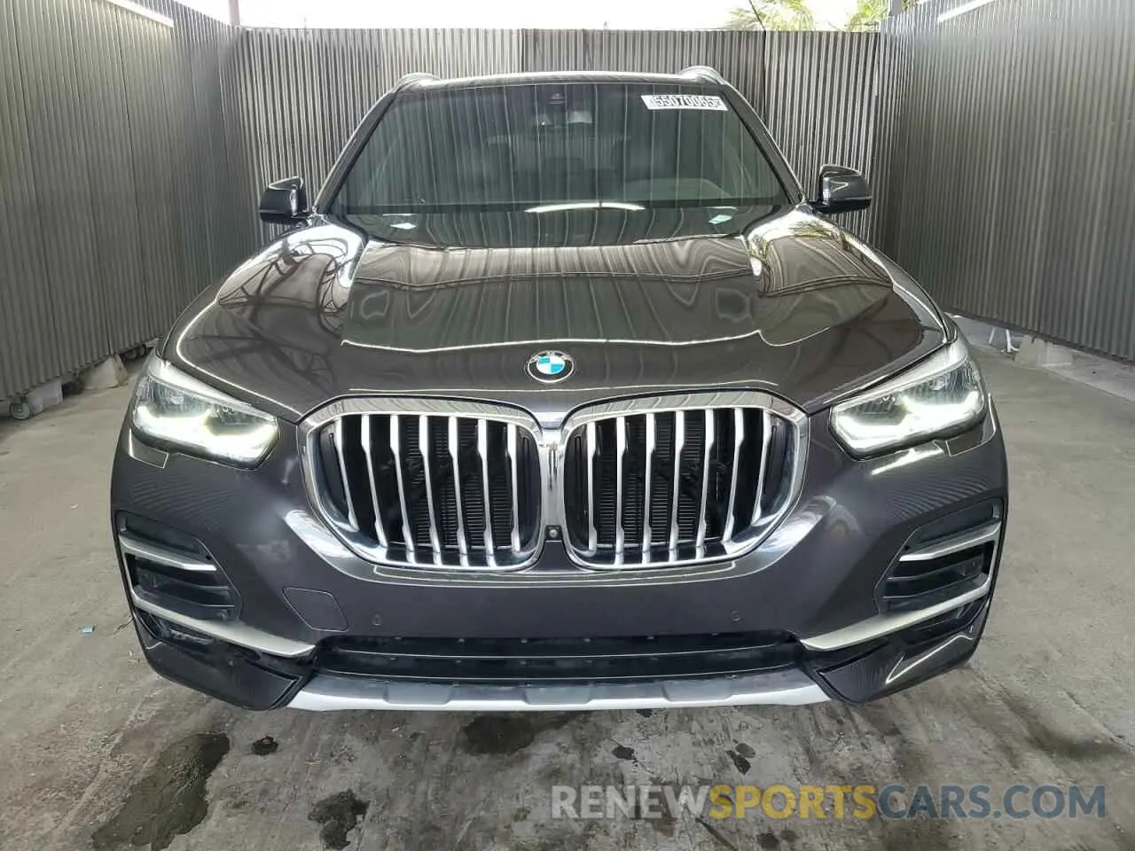 5 Photograph of a damaged car 5UXCR4C01P9P91861 BMW X5 2023