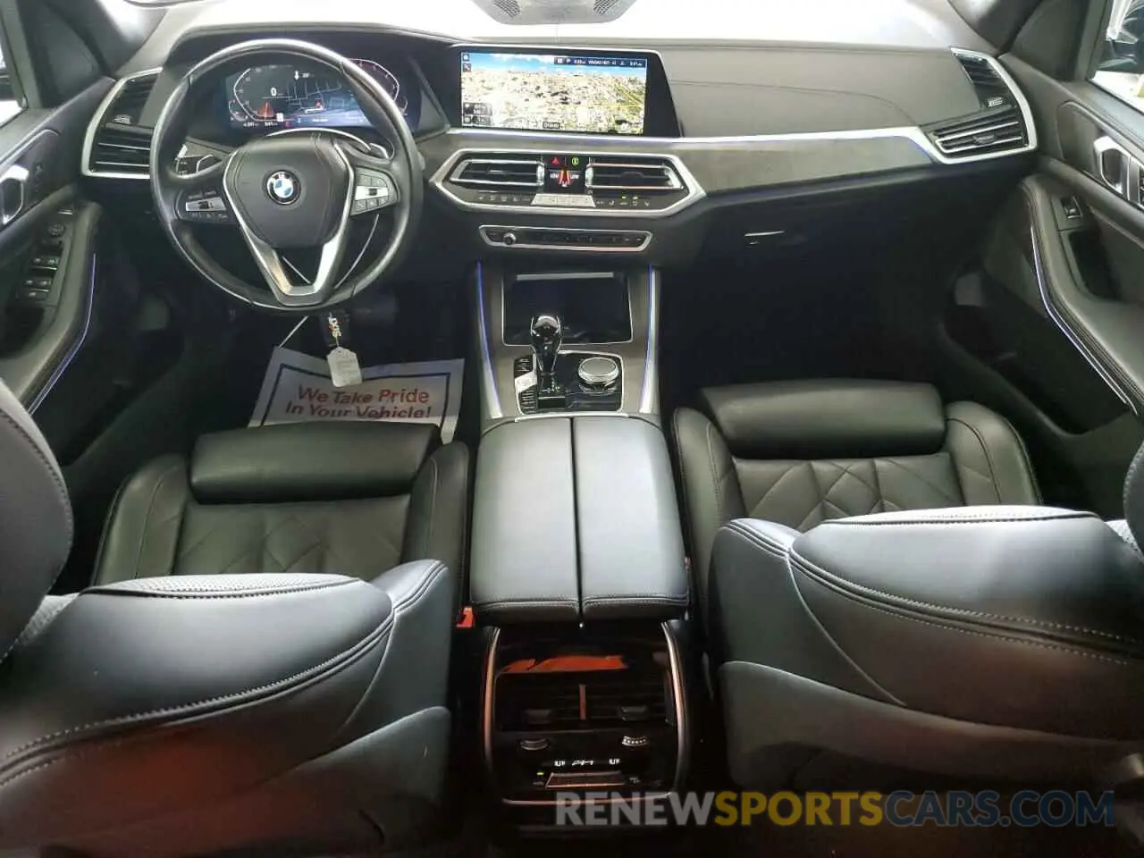 8 Photograph of a damaged car 5UXCR4C01P9P91861 BMW X5 2023