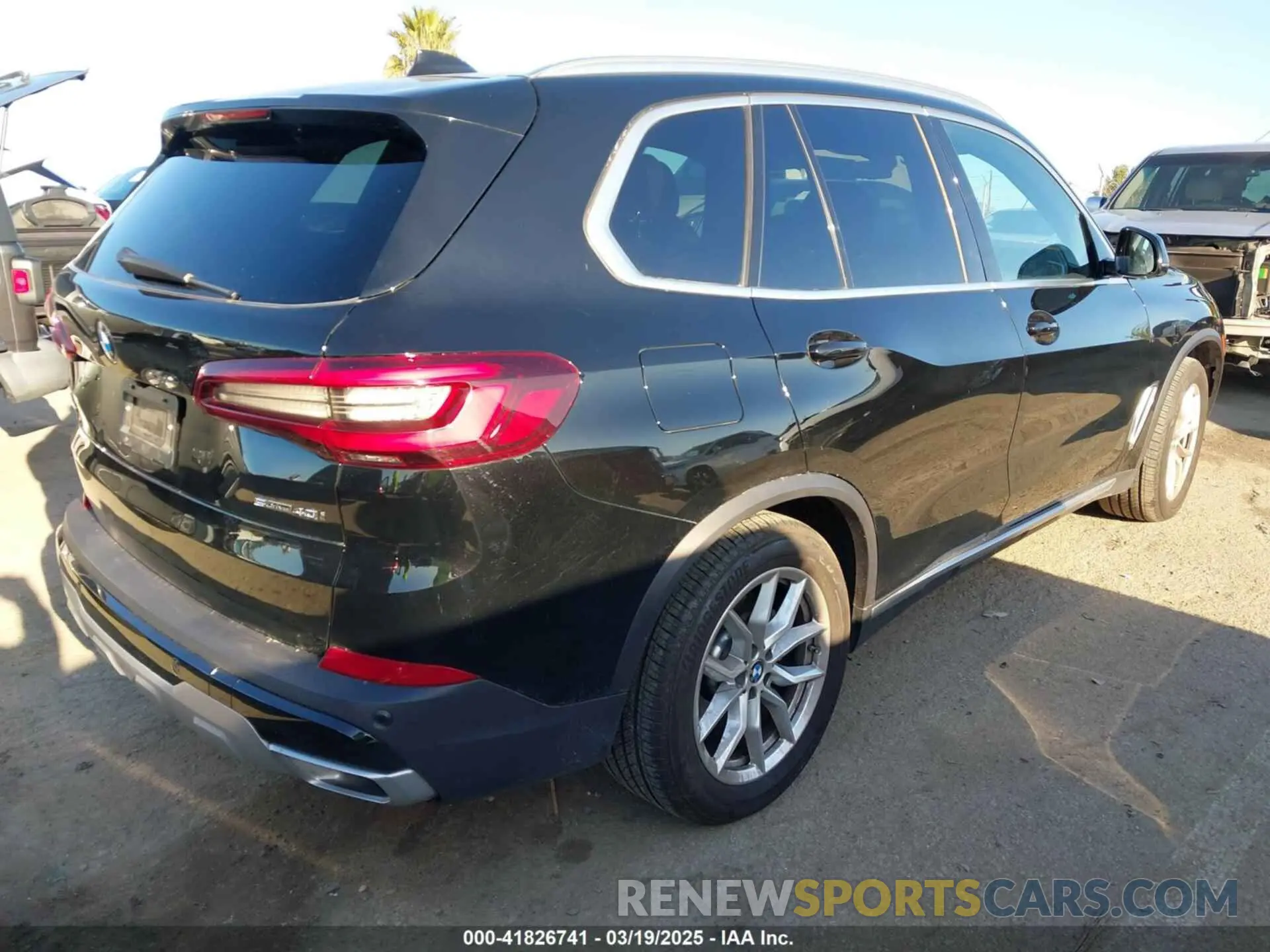 4 Фотография поврежденного автомобиля 5UXCR4C01P9R58557 BMW X5 2023
